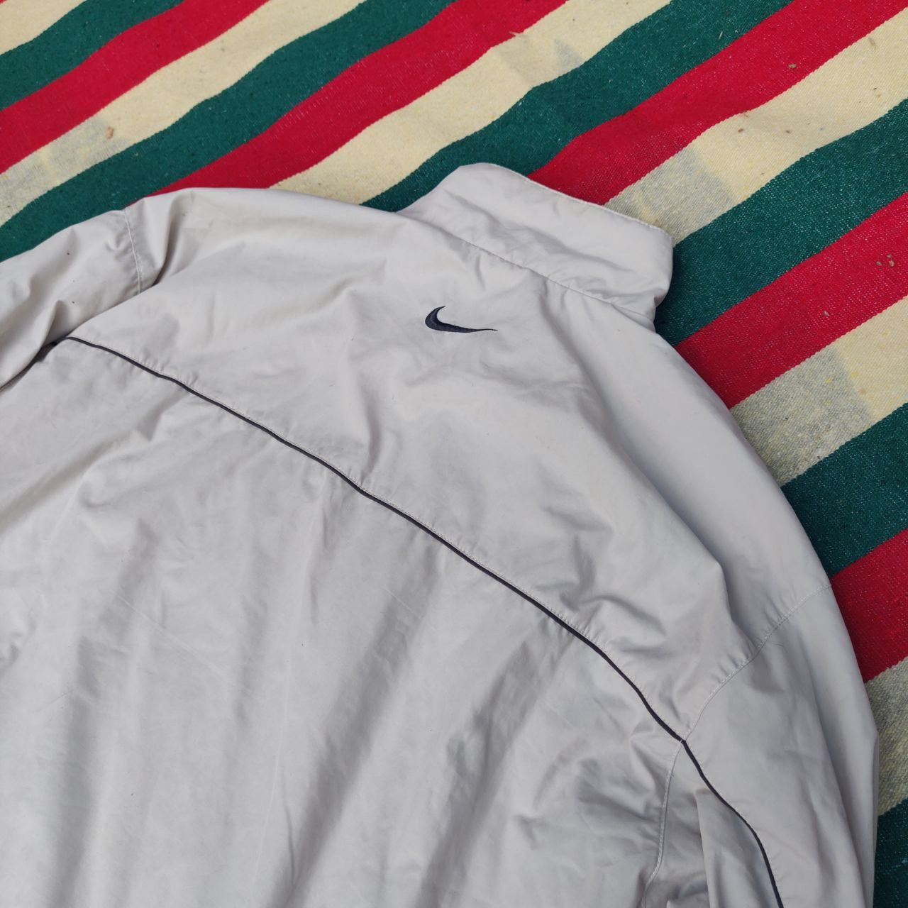 Nike Nike Vintage Y2K Jacket Windbreaker Beige Size M Swoosh Size US M / EU 48-50 / 2 - 4 Thumbnail