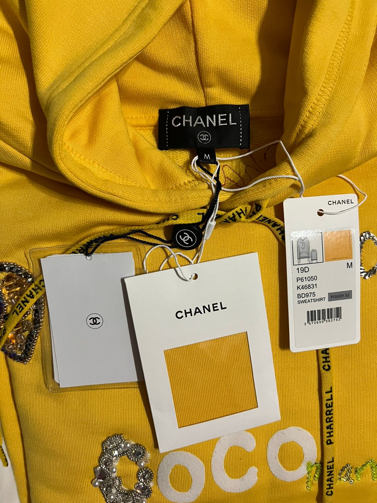 Chanel Chanel x Pharrell yellow hoodie size M limited edition