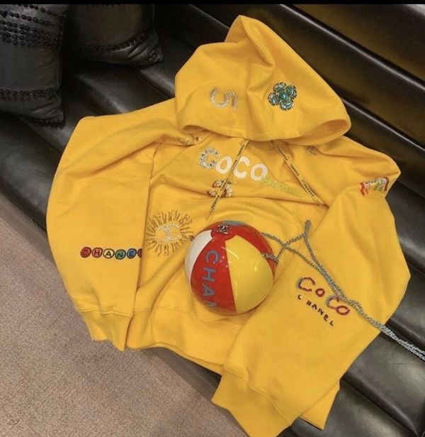 Chanel Chanel x Pharrell yellow hoodie size M limited edition