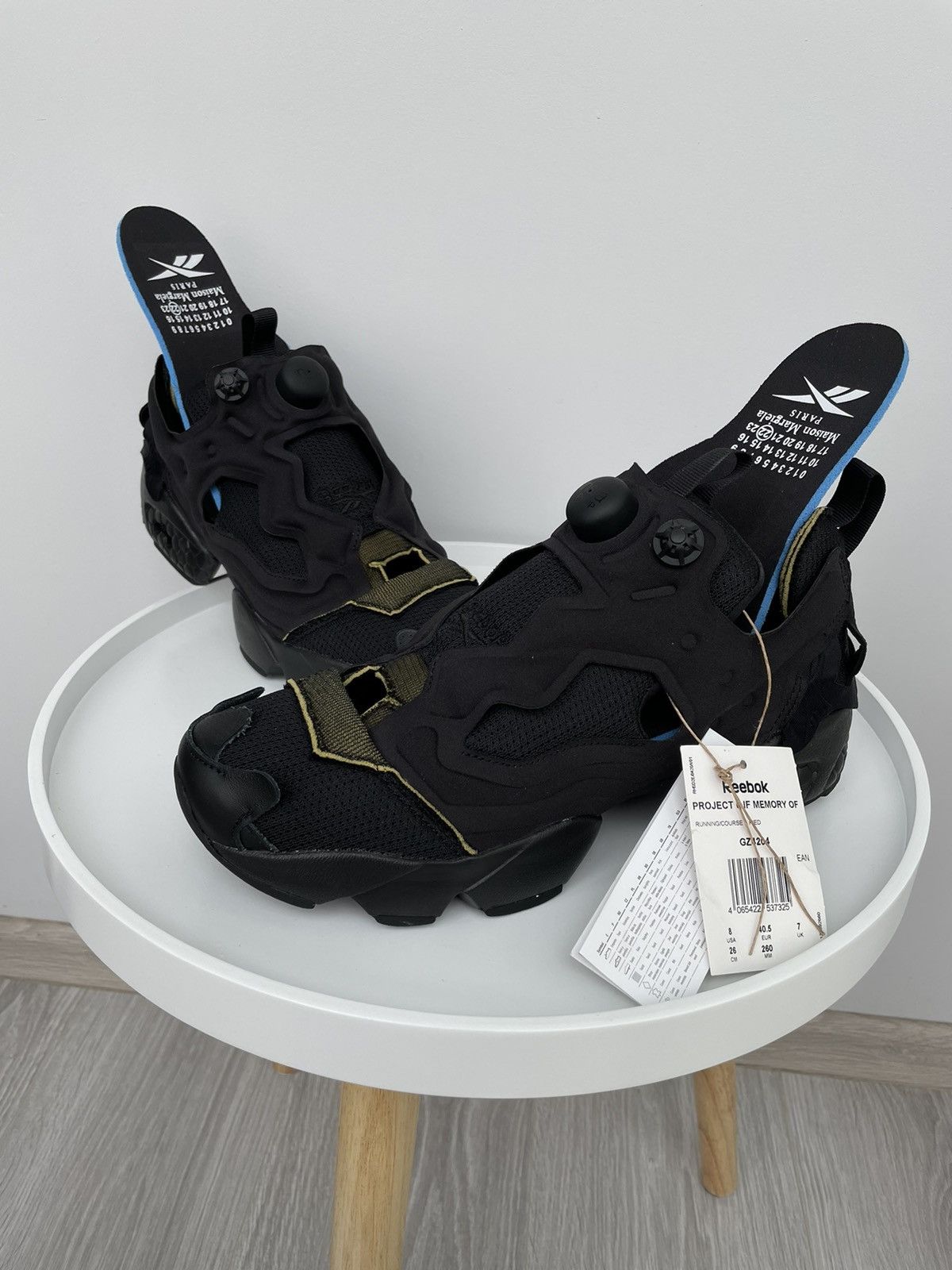 Reebok x travis scott store