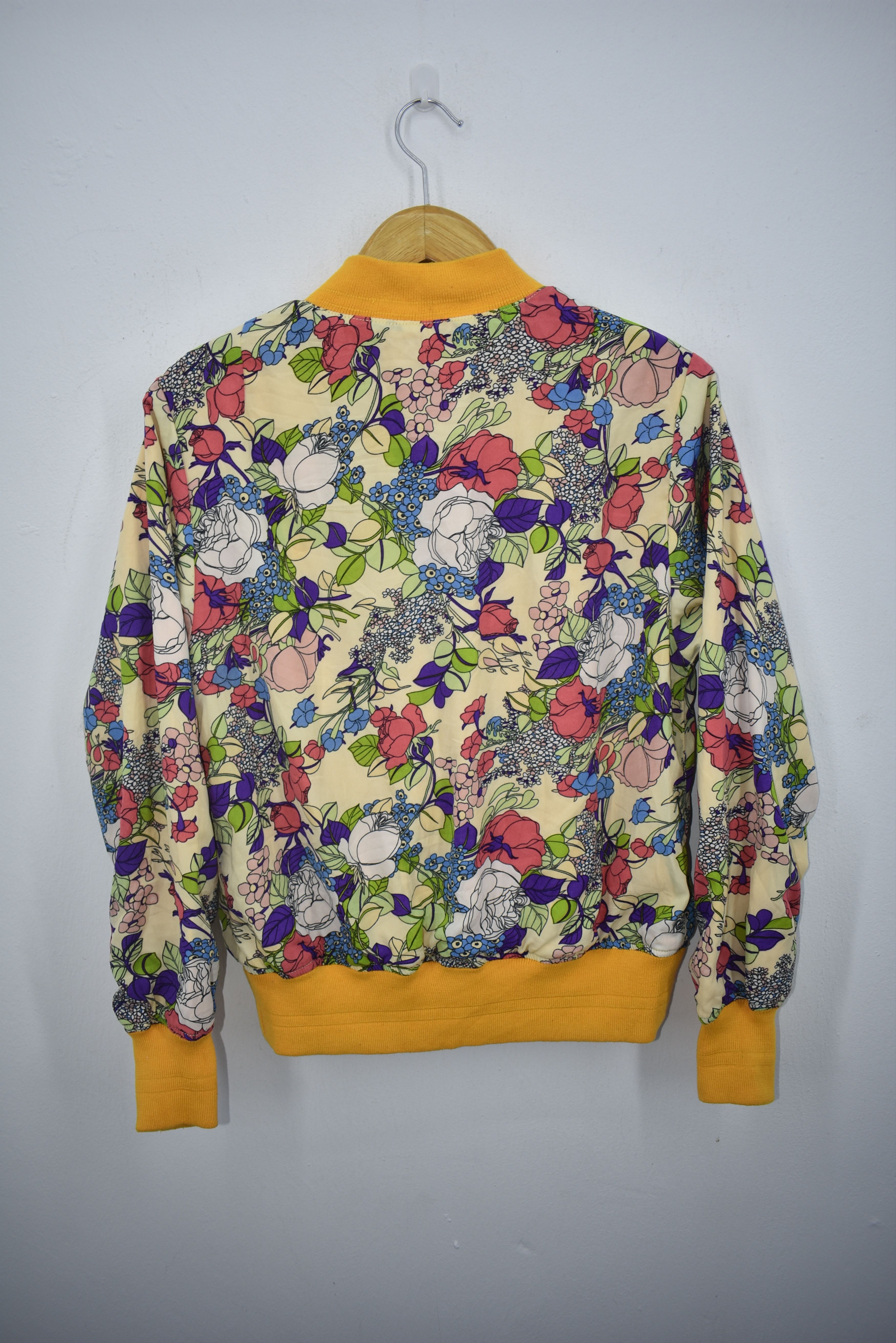 Japanese Brand × Vintage Vintage Flowers Fullprints Riversible Jackets Size S / US 4 / IT 40 - 7 Thumbnail