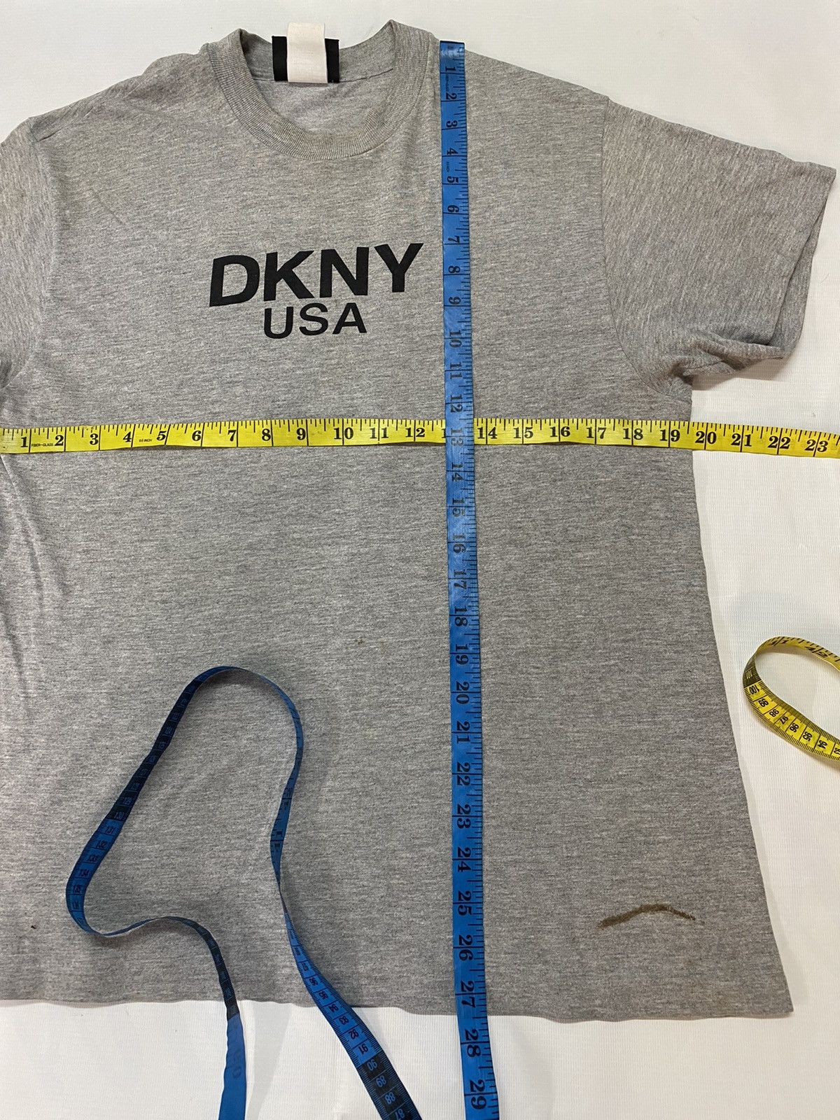 DKNY × Vintage Vintage DKNY Tee Size US M / EU 48-50 / 2 - 10 Thumbnail
