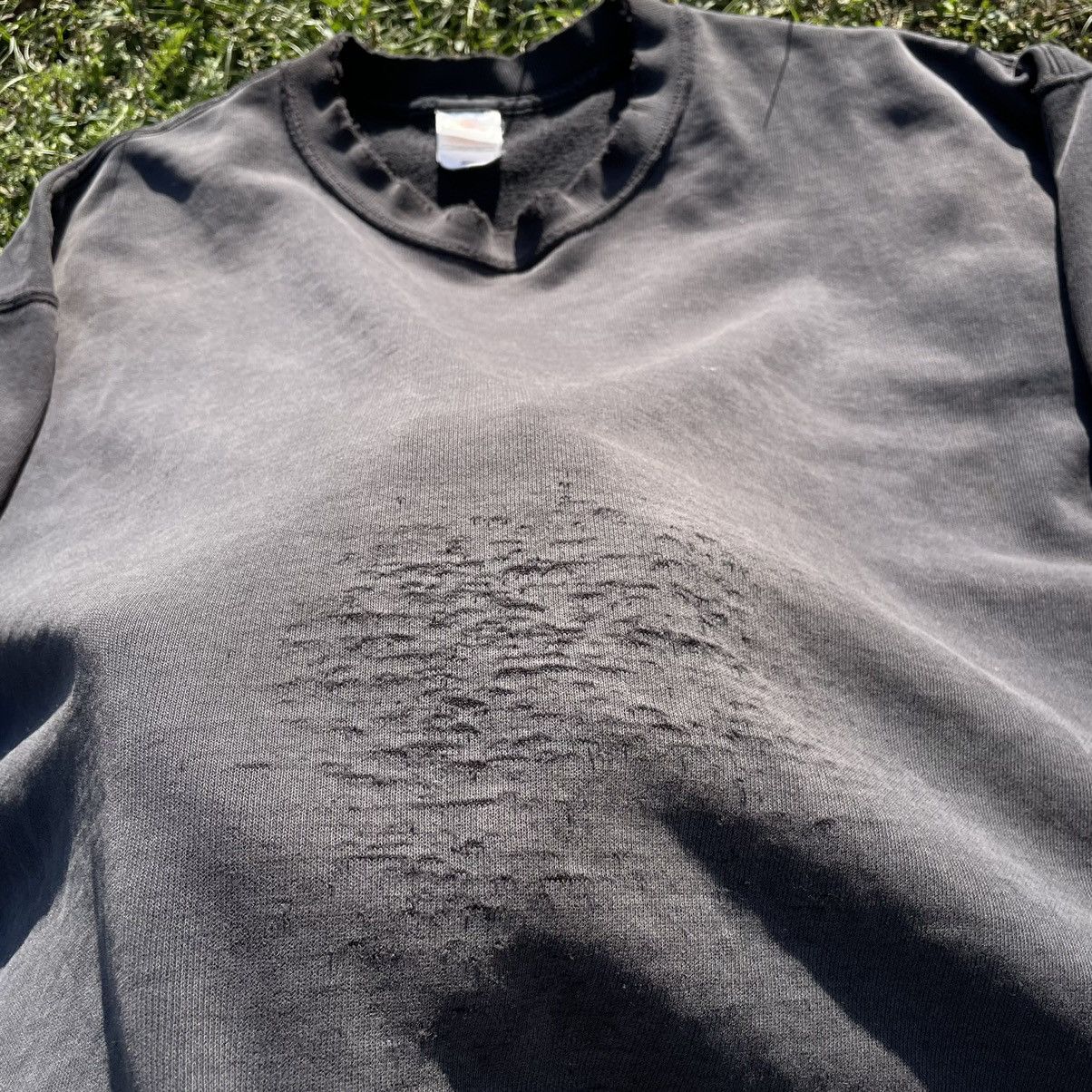 Vintage Vintage Faded Crewneck Distressed Thrashed Grunge Streetwear Size US L / EU 52-54 / 3 - 9 Thumbnail