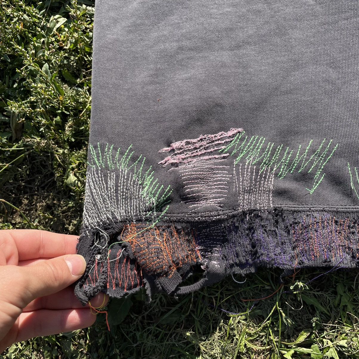 Vintage Vintage Faded Crewneck Distressed Thrashed Grunge Streetwear Size US L / EU 52-54 / 3 - 13 Thumbnail