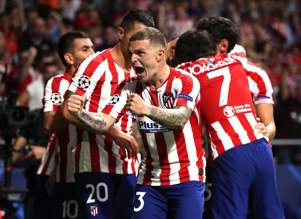 Nike × Vintage YOUTH SIZE ATLETICO MADRID NIKE 2019/2020 SOCCER HOME JERSEY Size US XXS / EU 40 - 16 Thumbnail