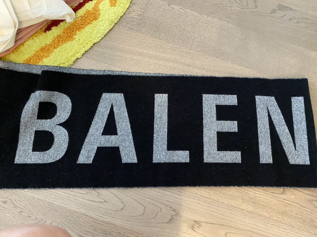 Balenciaga World food Program scarf Size ONE SIZE - 5 Thumbnail