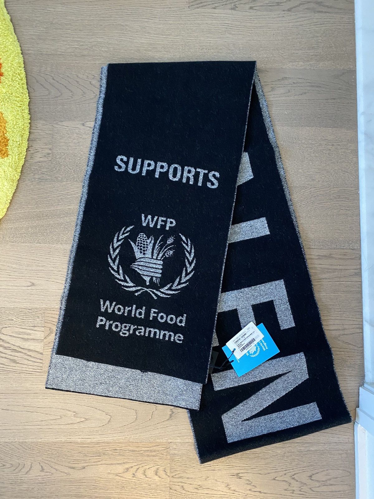 Balenciaga World food Program scarf Size ONE SIZE - 1 Thumbnail