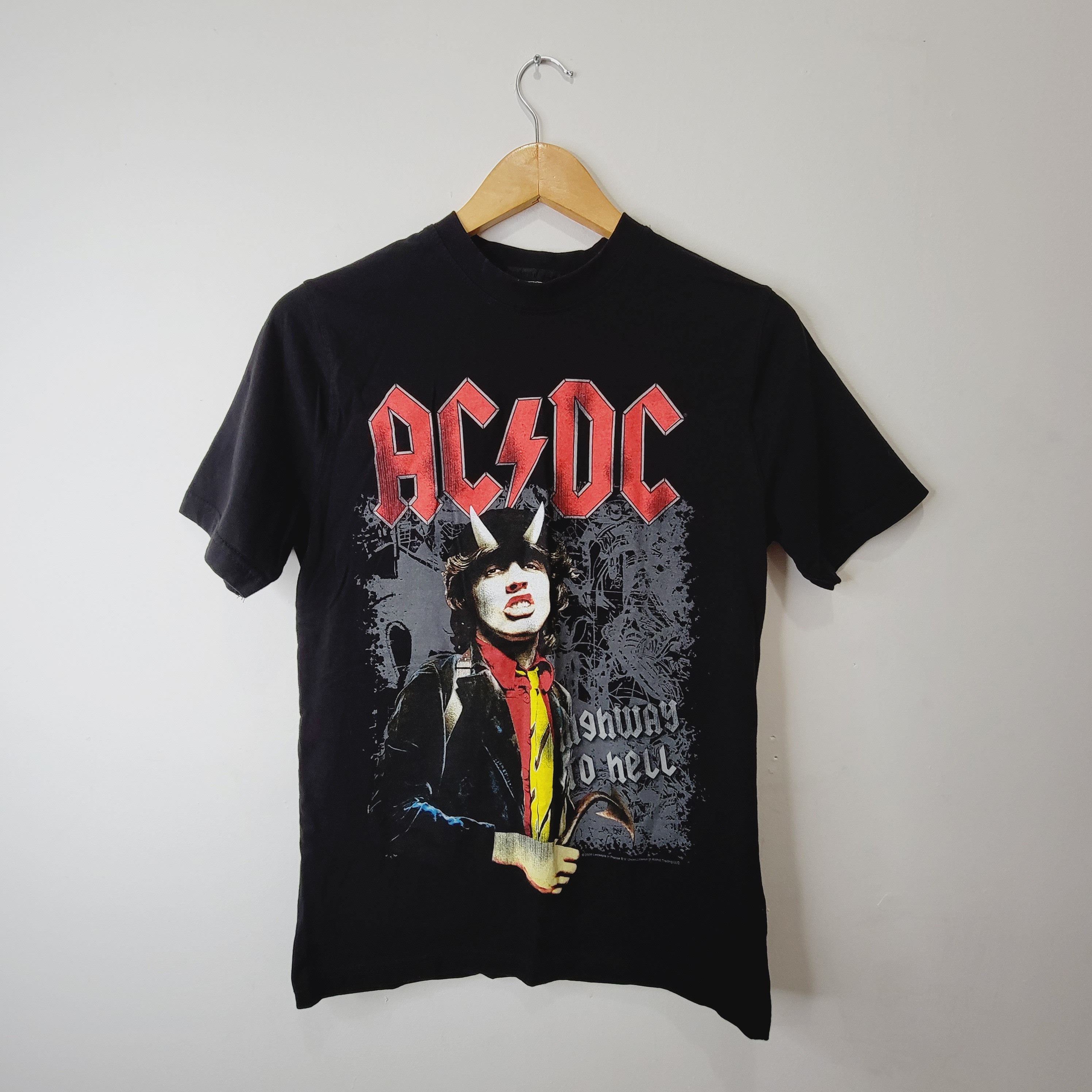 AC/DC × Streetwear × Vintage Vintage 2009 AC/DC 'Highway to Hell' shirt ...