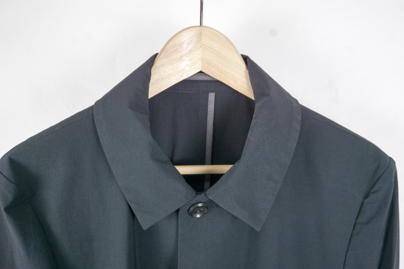 Attachment Attachment Black Technical Nylon Blend Mac Coat Size US M / EU 48-50 / 2 - 3 Thumbnail