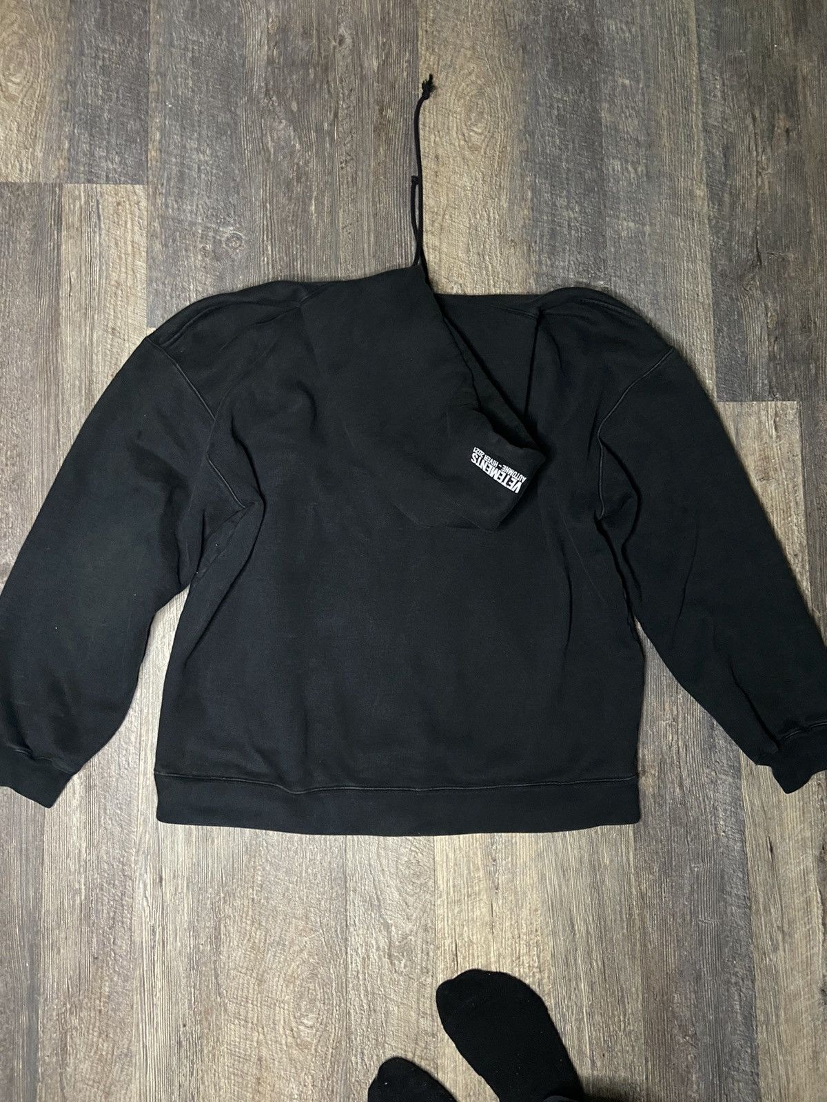 Vetements Vetements A/W 21 World Tour Hoodie | Grailed Vetements Vetements A/W 21 World Tour Hoodie | Grailed