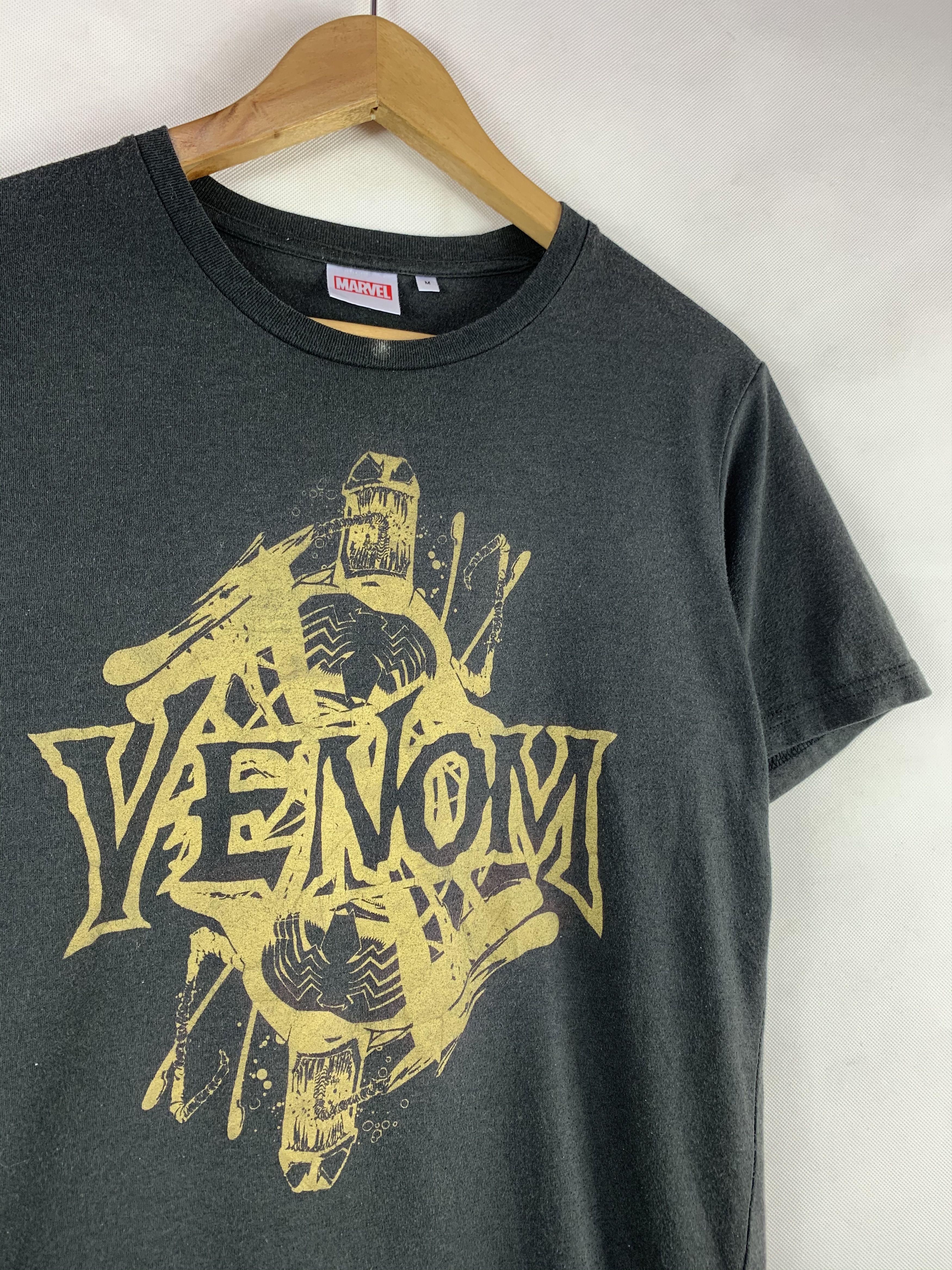 Marvel Comics 🔥Venom Marvel Comics x GU Brand Tee Size US S / EU 44-46 / 1 - 2 Thumbnail