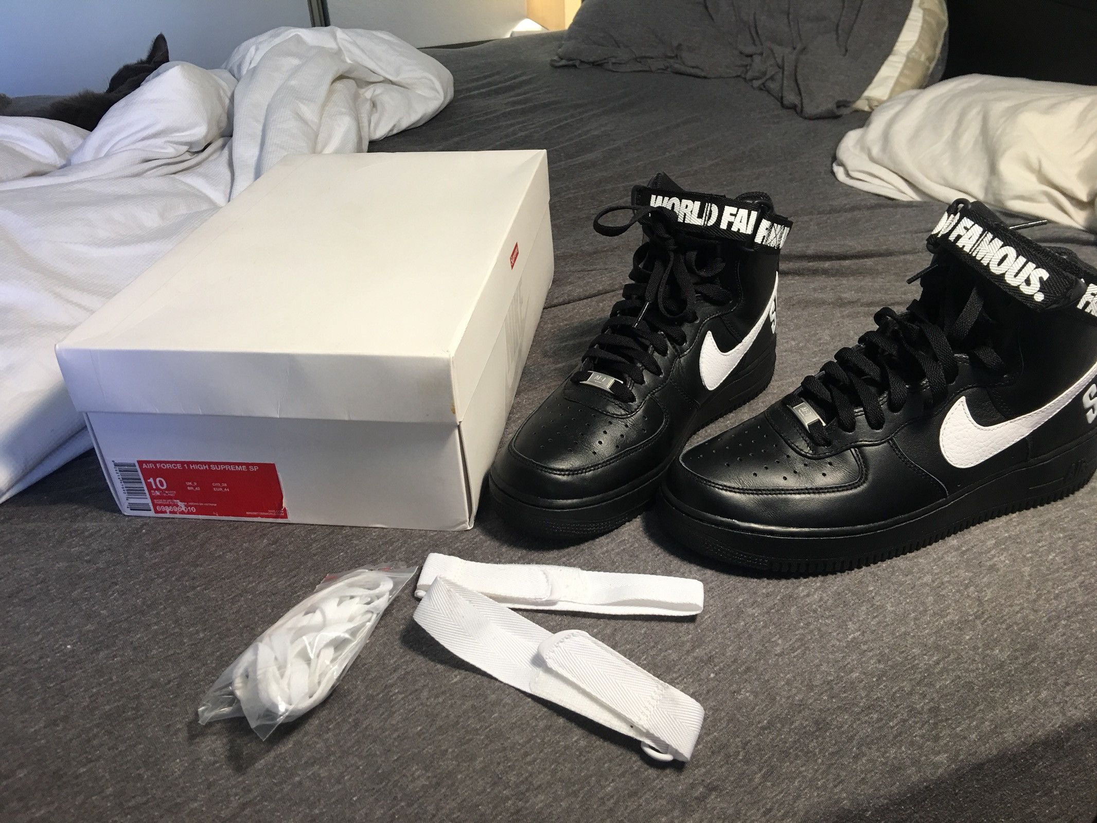 Nike Air Force 1 High SP Supreme World Famous Size 9.5