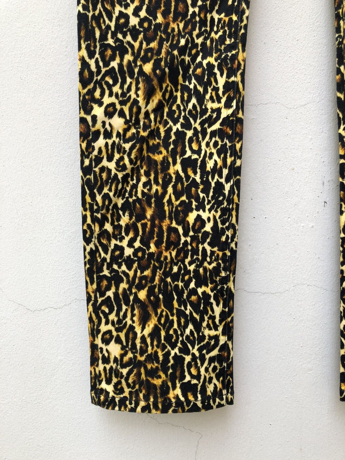 NO ID No ID. Japan Leopard Slim Pant Size US 29 - 12 Thumbnail