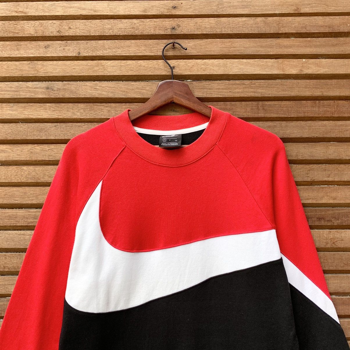 Nike Nike Big Swoosh Crewneck Sweatshirt Size US M / EU 48-50 / 2 - 4 Thumbnail