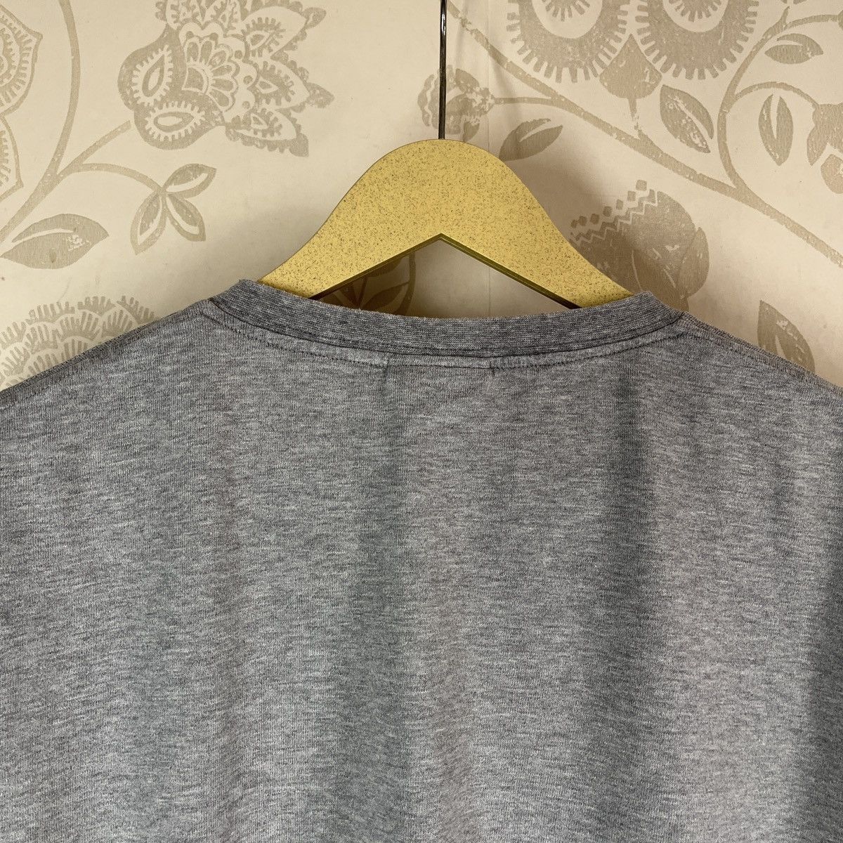 New Era × Vintage Rare Vintage New Era Cap TShirt With Small Embroidery Logo Size US XL / EU 56 / 4 - 19 Thumbnail