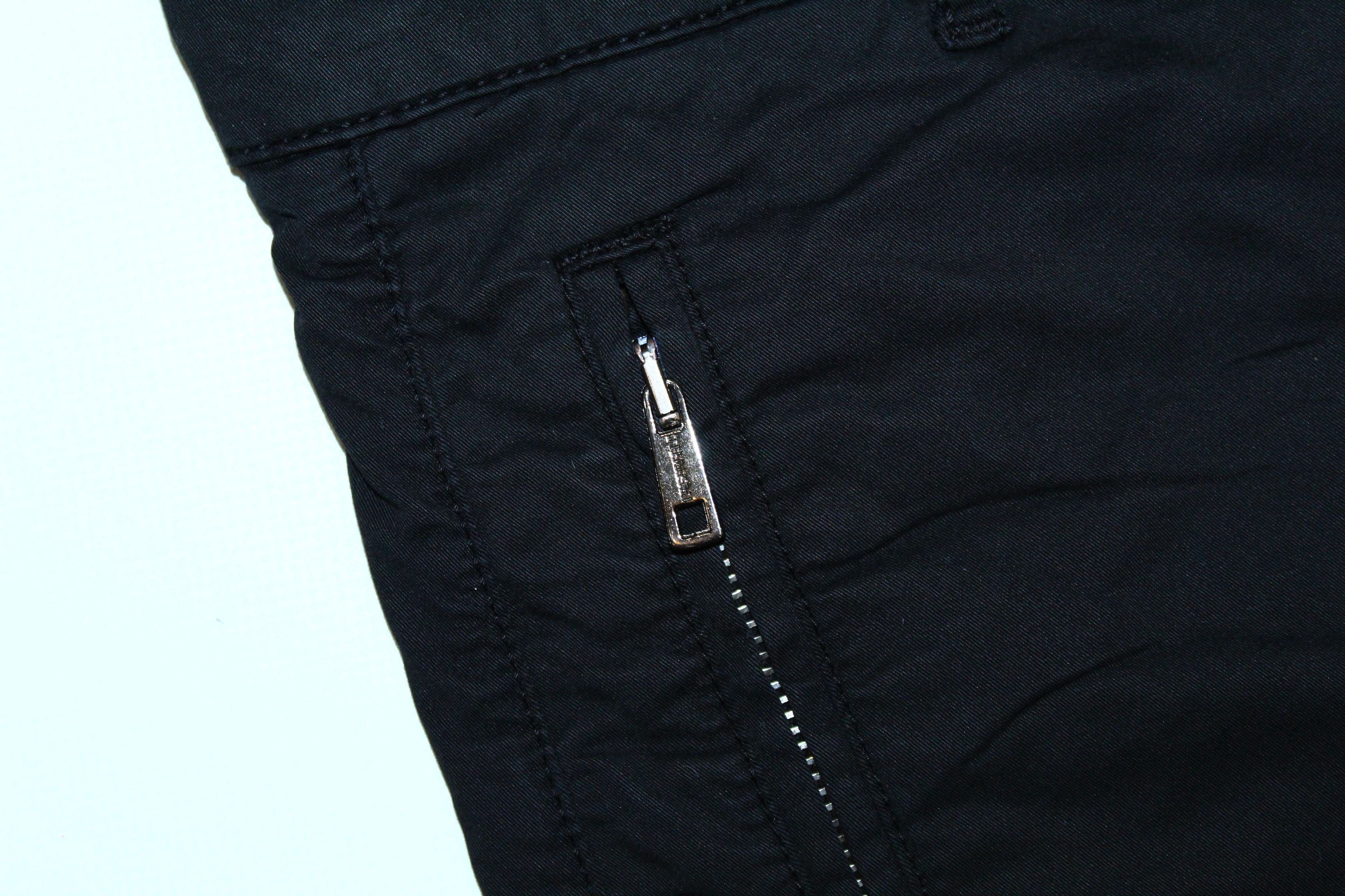 Karl Lagerfeld Karl Lagerfeld Slim Fit Zip Pockets Cargo Pants Size US 36 / EU 52 - 7 Thumbnail