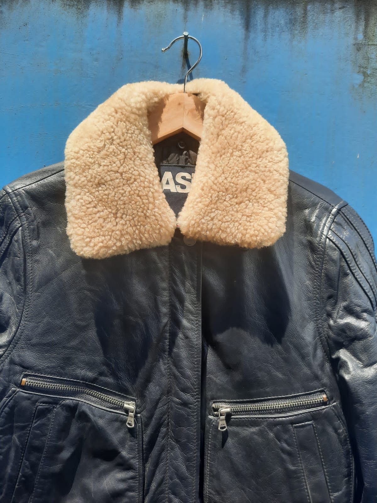 Genuine Leather × Le Grande Bleu (L.G.B.) ASK ENQUIRED cow skin jacket punk sherpa Size XS / US 0-2 / IT 36-38 - 3 Thumbnail