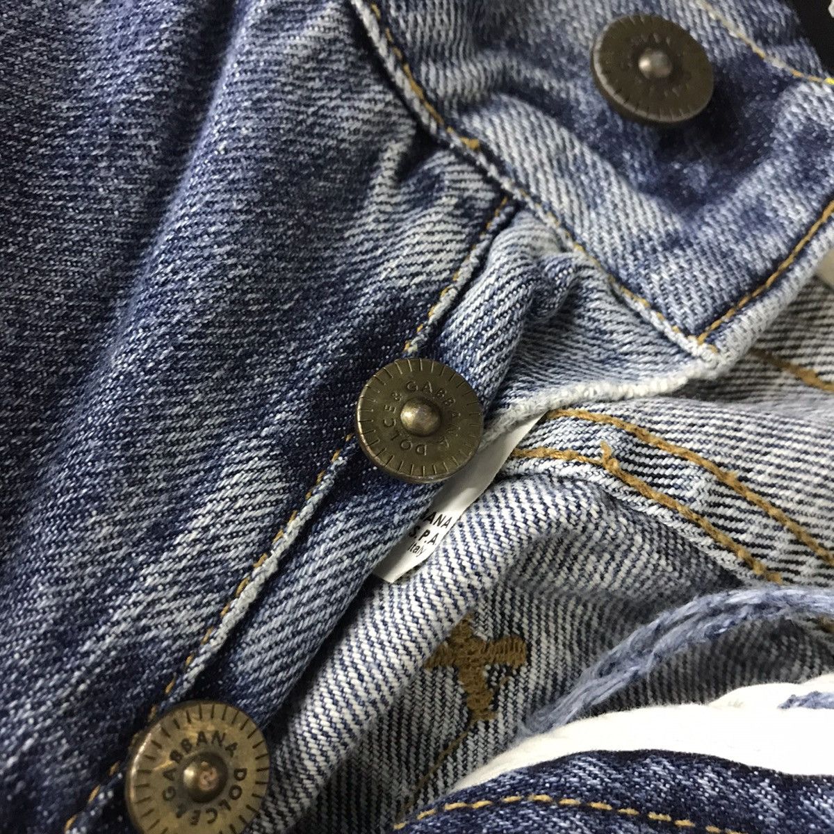 Dolce & Gabbana Dolce & Gabbana distressed denim art Mickey mouse denim pant Size US 31 - 22 Thumbnail