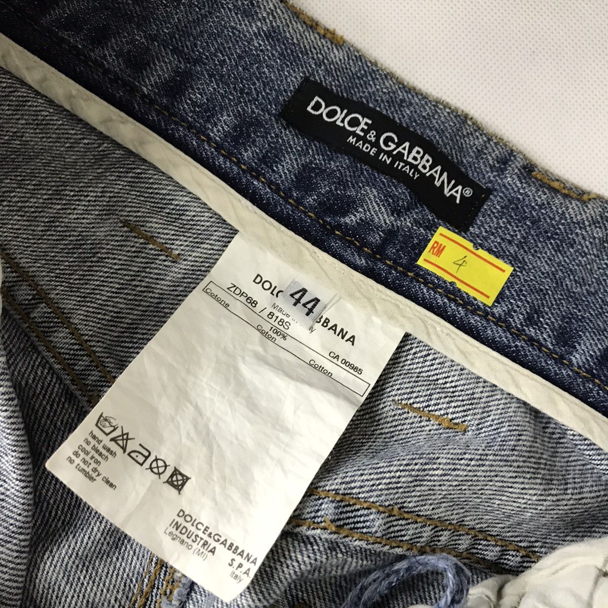 Dolce & Gabbana Dolce & Gabbana distressed denim art Mickey mouse denim pant Size US 31 - 23 Thumbnail