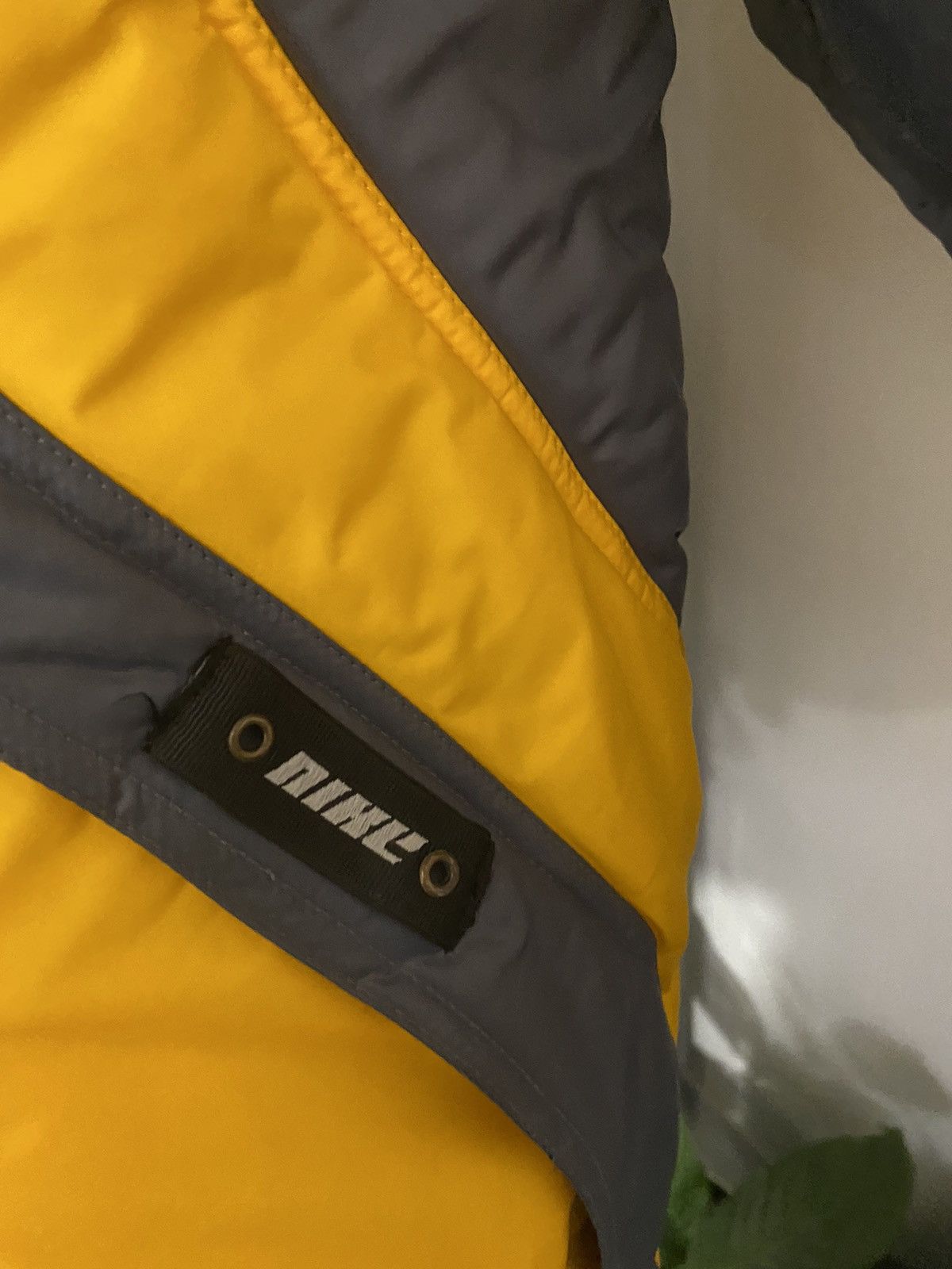 Nike Nike Vintage 90s Yellow Jacket Size US L / EU 52-54 / 3 - 2 Thumbnail