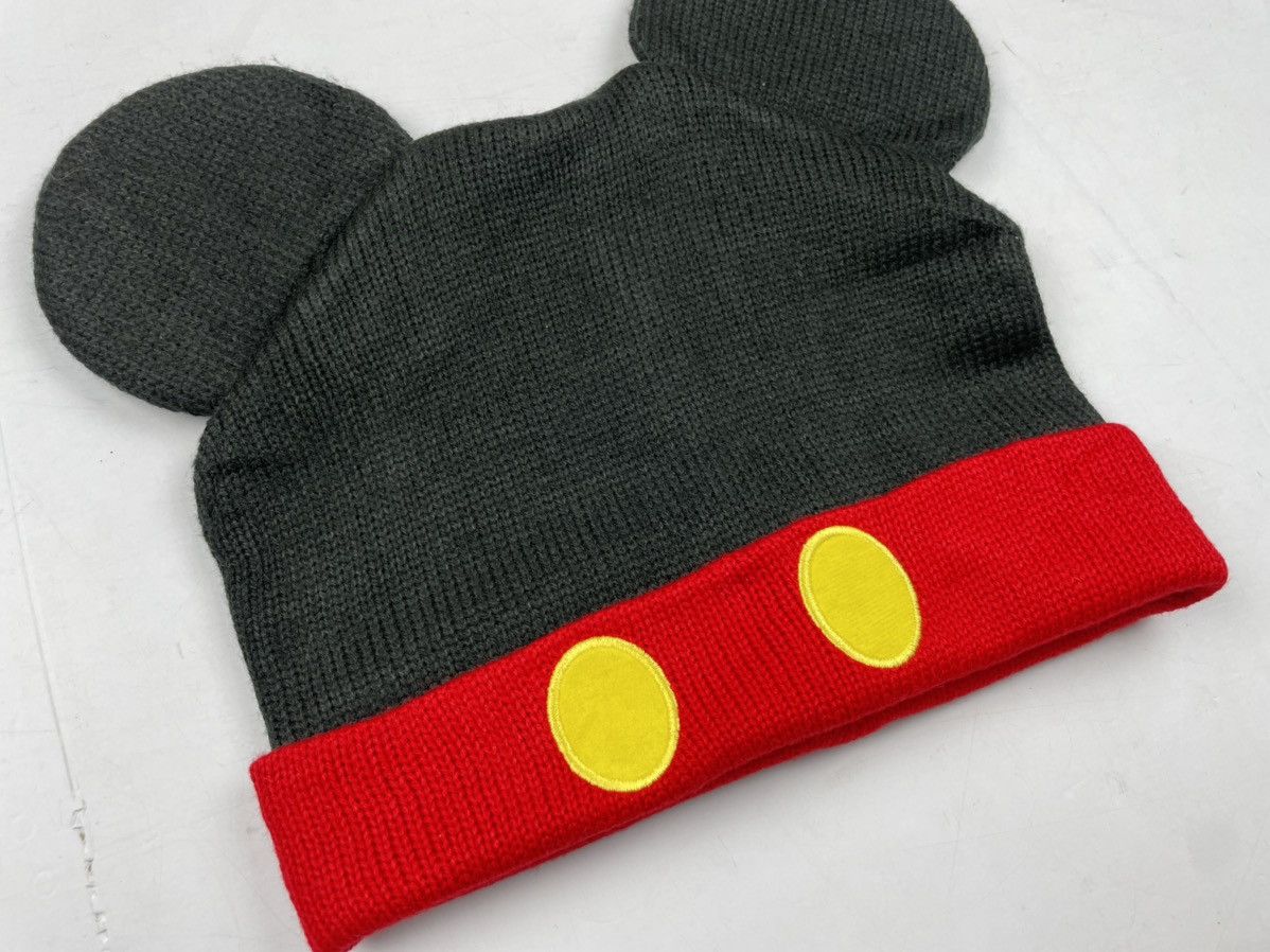 DISNEY MICKEY MOUSE BEANIE WITH EAR HS2