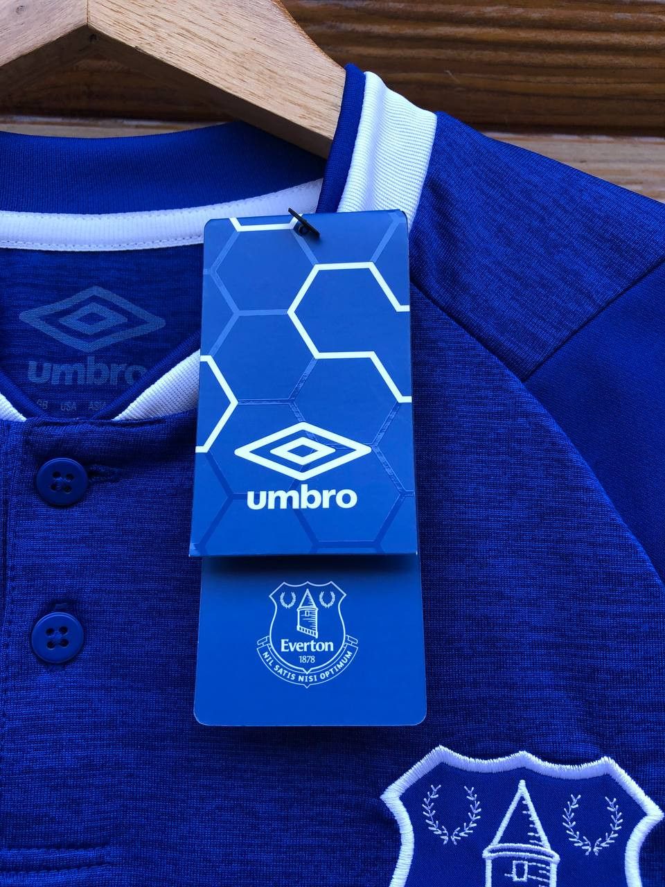 Umbro EVERTON HOME FOOTBALL SHIRT SOCCER JERSEY UMBRO Size US S / EU 44-46 / 1 - 6 Thumbnail