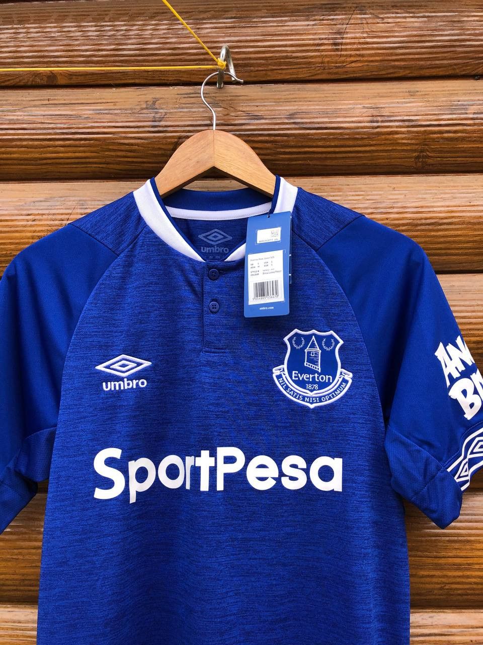 Umbro EVERTON HOME FOOTBALL SHIRT SOCCER JERSEY UMBRO Size US S / EU 44-46 / 1 - 2 Thumbnail