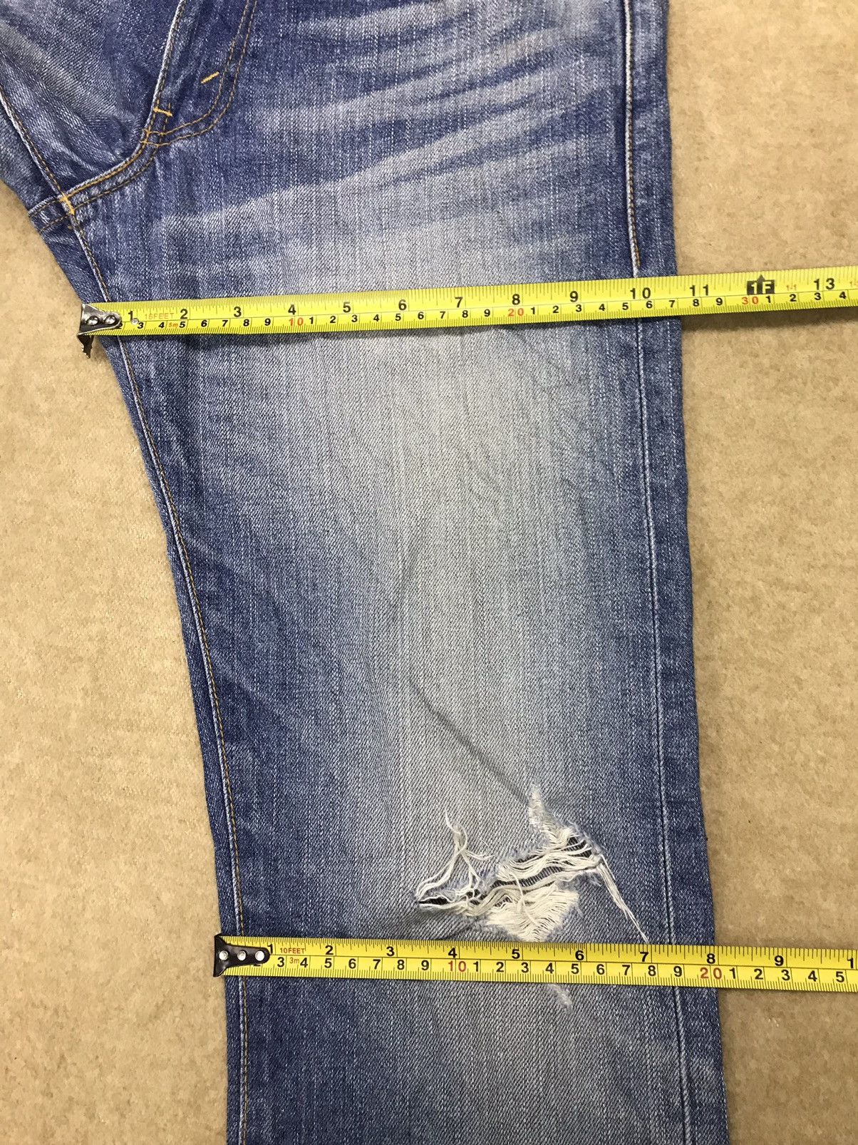 Levi's Vintage Clothing Distressed Levi’s 504 size 30 Size US 30 / EU 46 - 14 Thumbnail