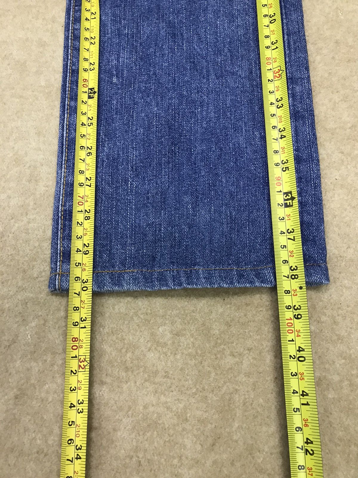 Levi's Vintage Clothing Distressed Levi’s 504 size 30 Size US 30 / EU 46 - 16 Thumbnail