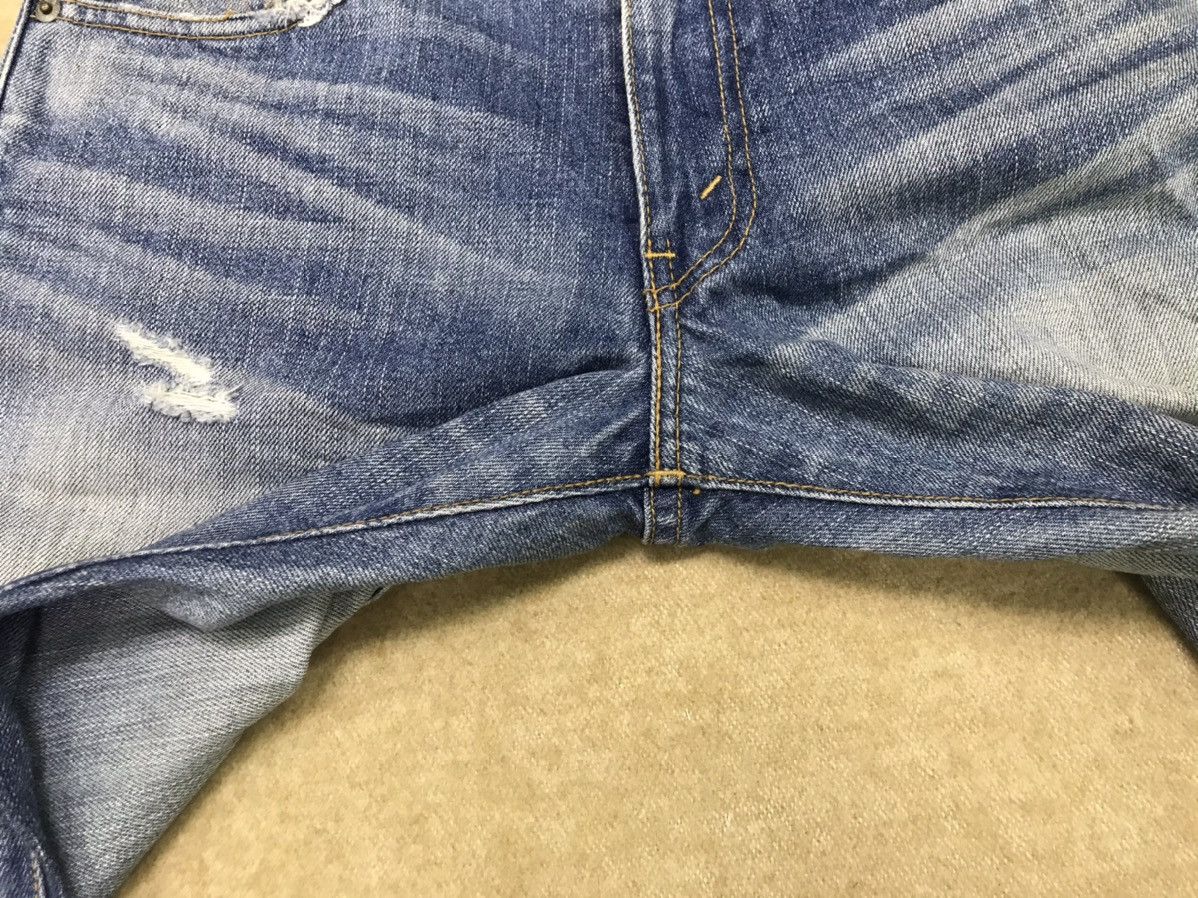 Levi's Vintage Clothing Distressed Levi’s 504 size 30 Size US 30 / EU 46 - 7 Thumbnail