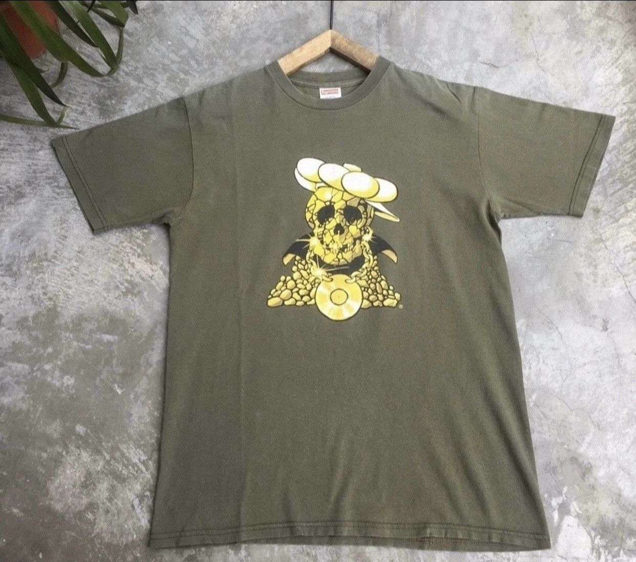 Supreme 2001 New York Skull Ultimate Breaks And Beats Tee