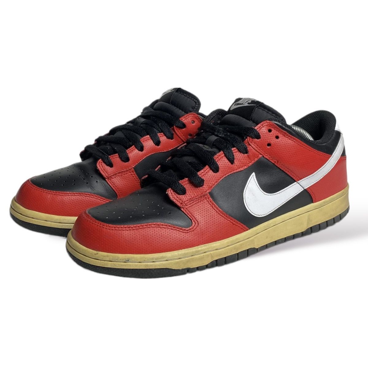 Nike 2011 Nike Dunk Low Micro Perf Pack Red Black *very rare* Size US 9.5 / EU 42-43 - 5 Thumbnail