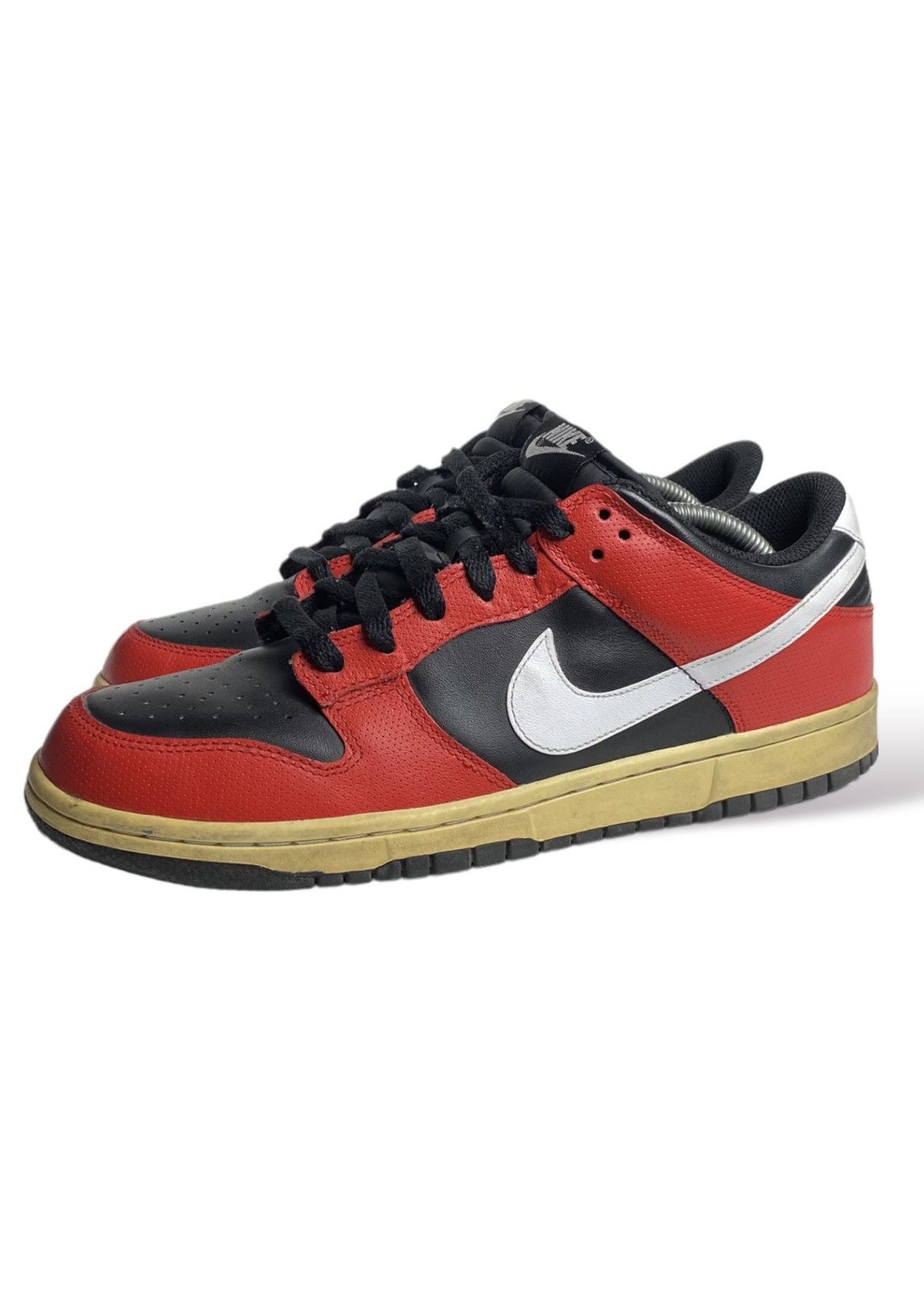 Nike 2011 Nike Dunk Low Micro Perf Pack Red Black *very rare* Size US 9.5 / EU 42-43 - 4 Thumbnail