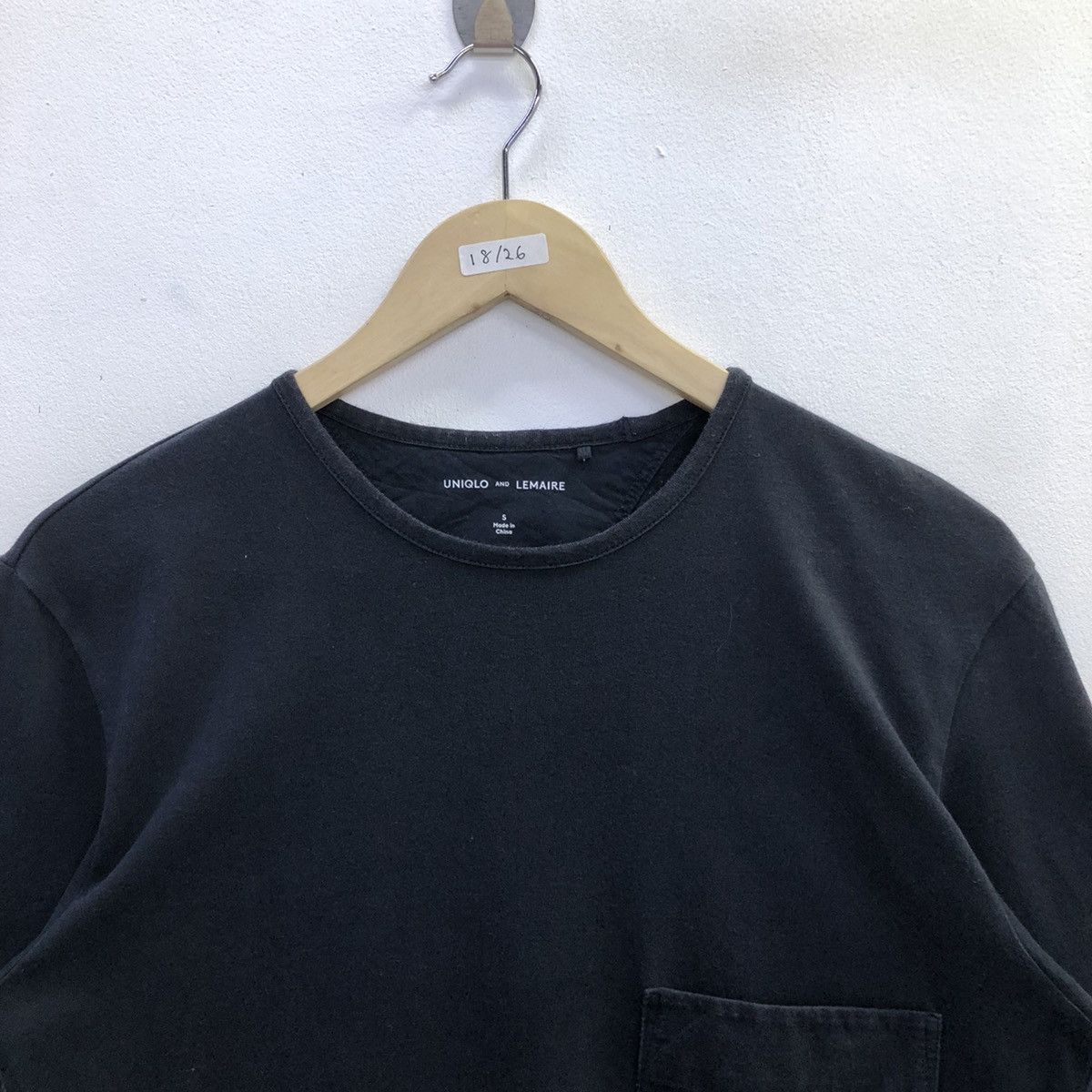 Lemaire × Uniqlo Christophe Lemaire X Uniqlo Single Pocket Tshirt Size US S / EU 44-46 / 1 - 3 Thumbnail