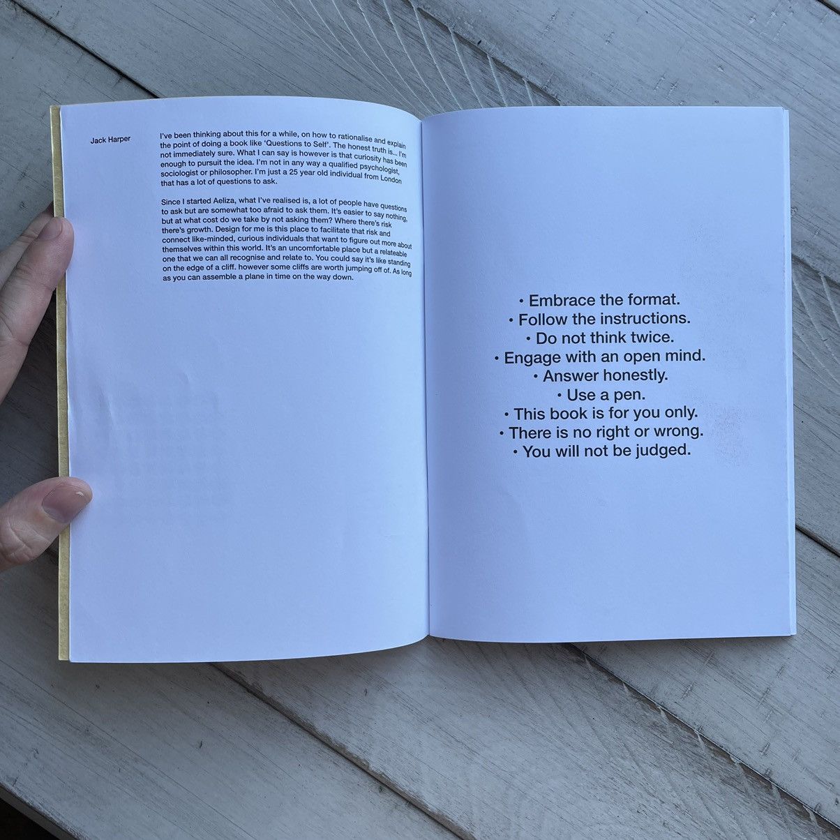 Other AELiZA “QUESTiONS TO SELF” JOURNAL season 1.5 2022 London Size ONE SIZE - 4 Thumbnail