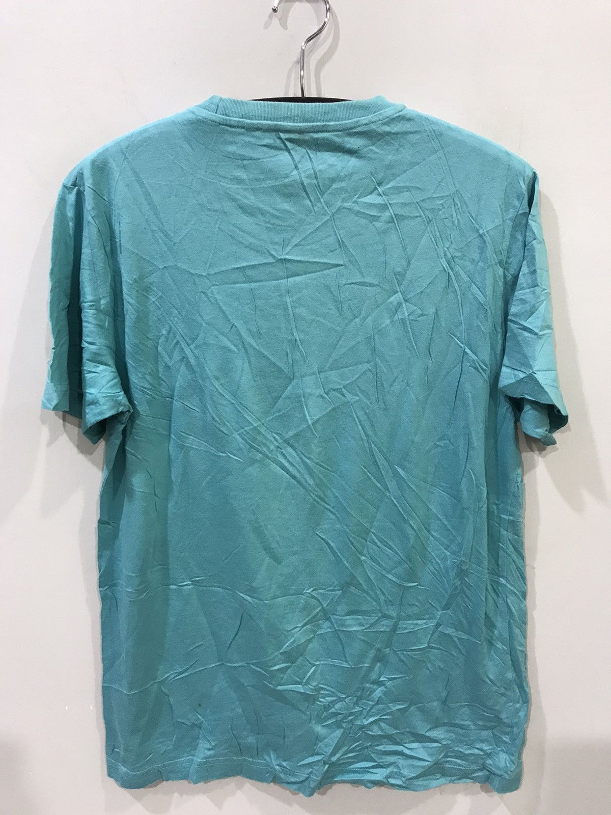 Uniqlo UT Hershey Shirt Size US L / EU 52-54 / 3 - 4 Thumbnail