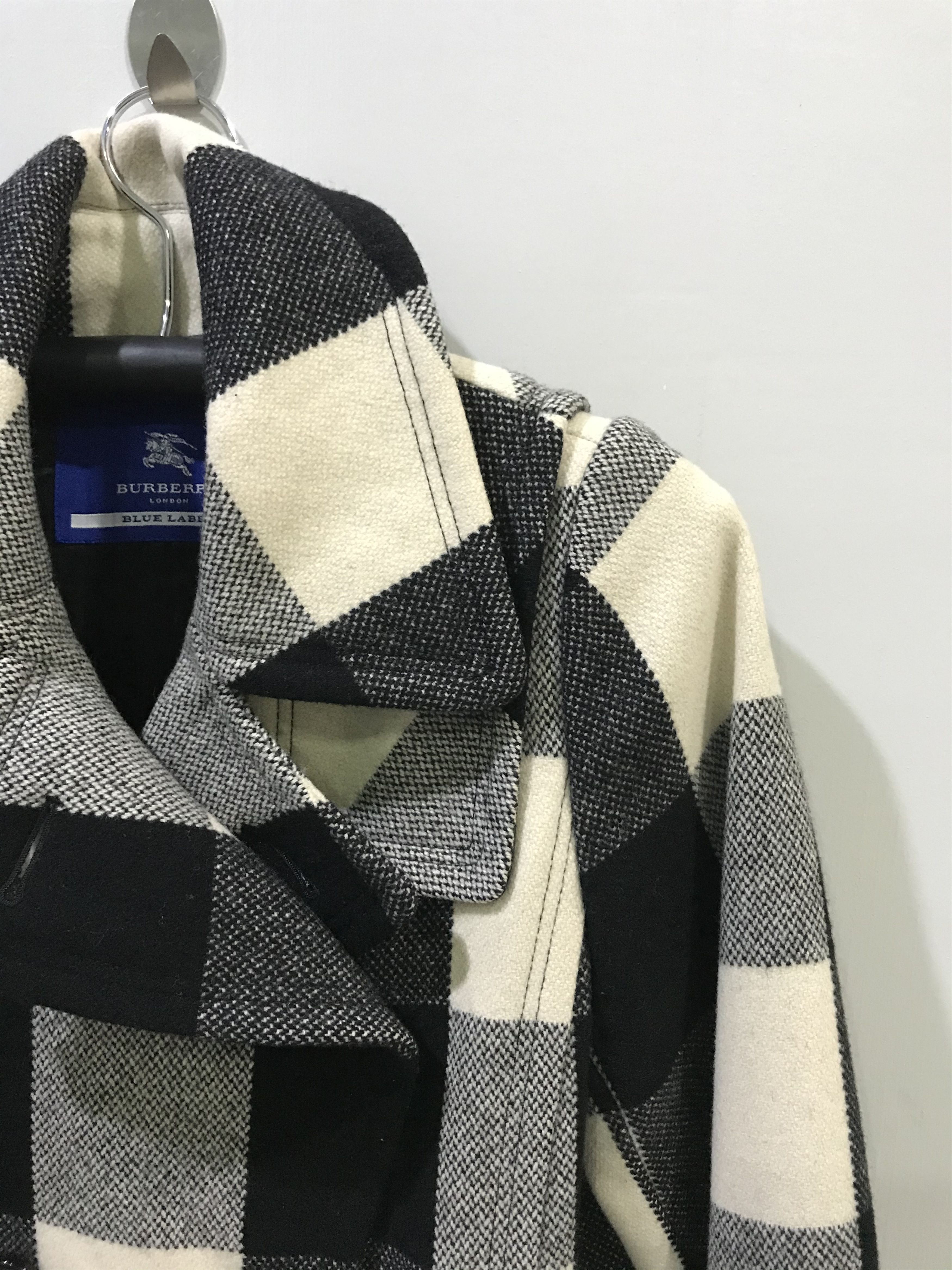 Burberry 2-OC4- WOMEN! BURBERRY BLUE LABEL Plaid Peacot Size XS / US 0-2 / IT 36-38 - 2 Thumbnail