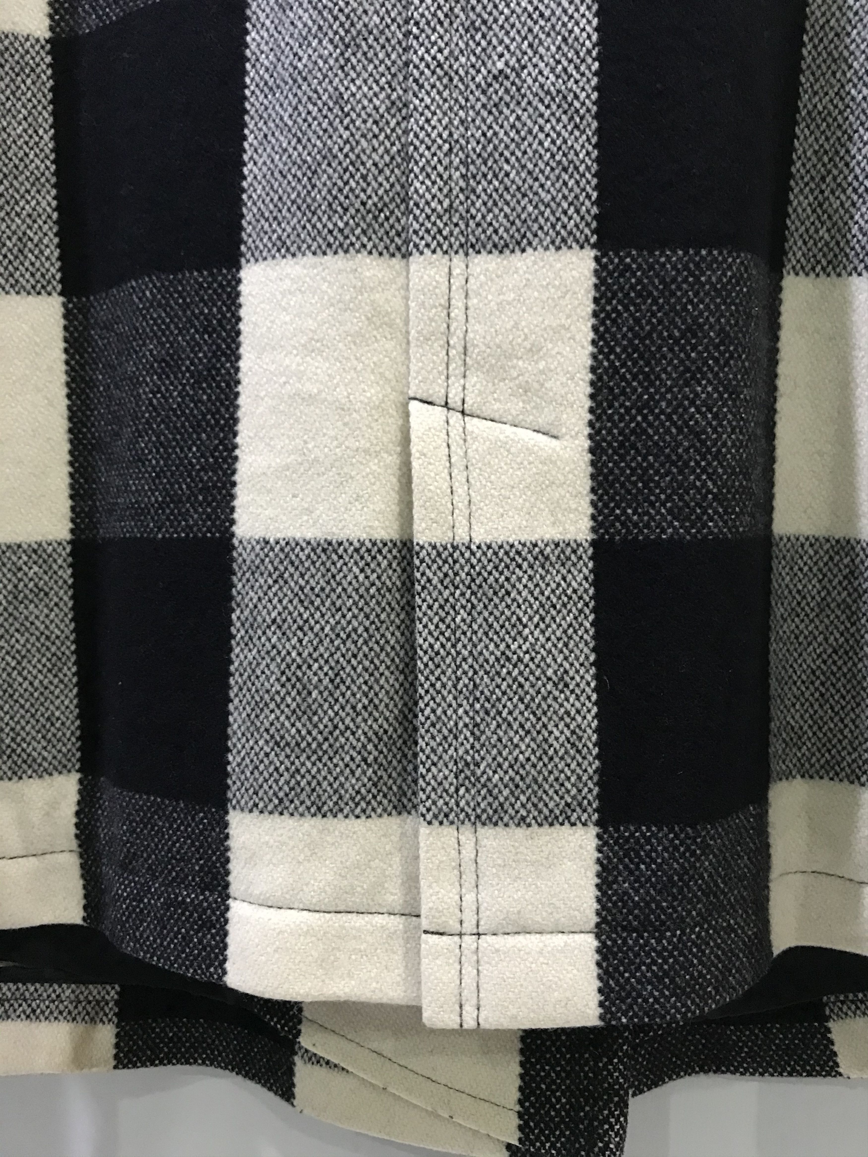 Burberry 2-OC4- WOMEN! BURBERRY BLUE LABEL Plaid Peacot Size XS / US 0-2 / IT 36-38 - 16 Thumbnail
