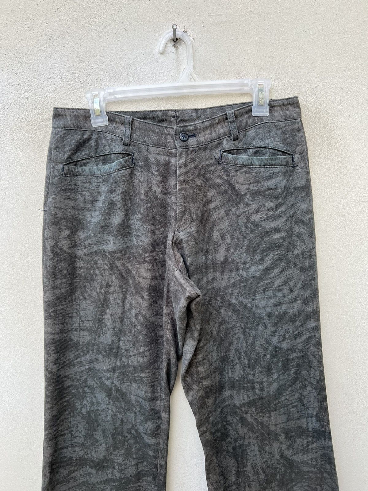 Yoshiyuki Konishi VTG Yoshiyuki Konishi FICCE Printed Abstract Art Flare Pant Size US 30 / EU 46 - 7 Thumbnail