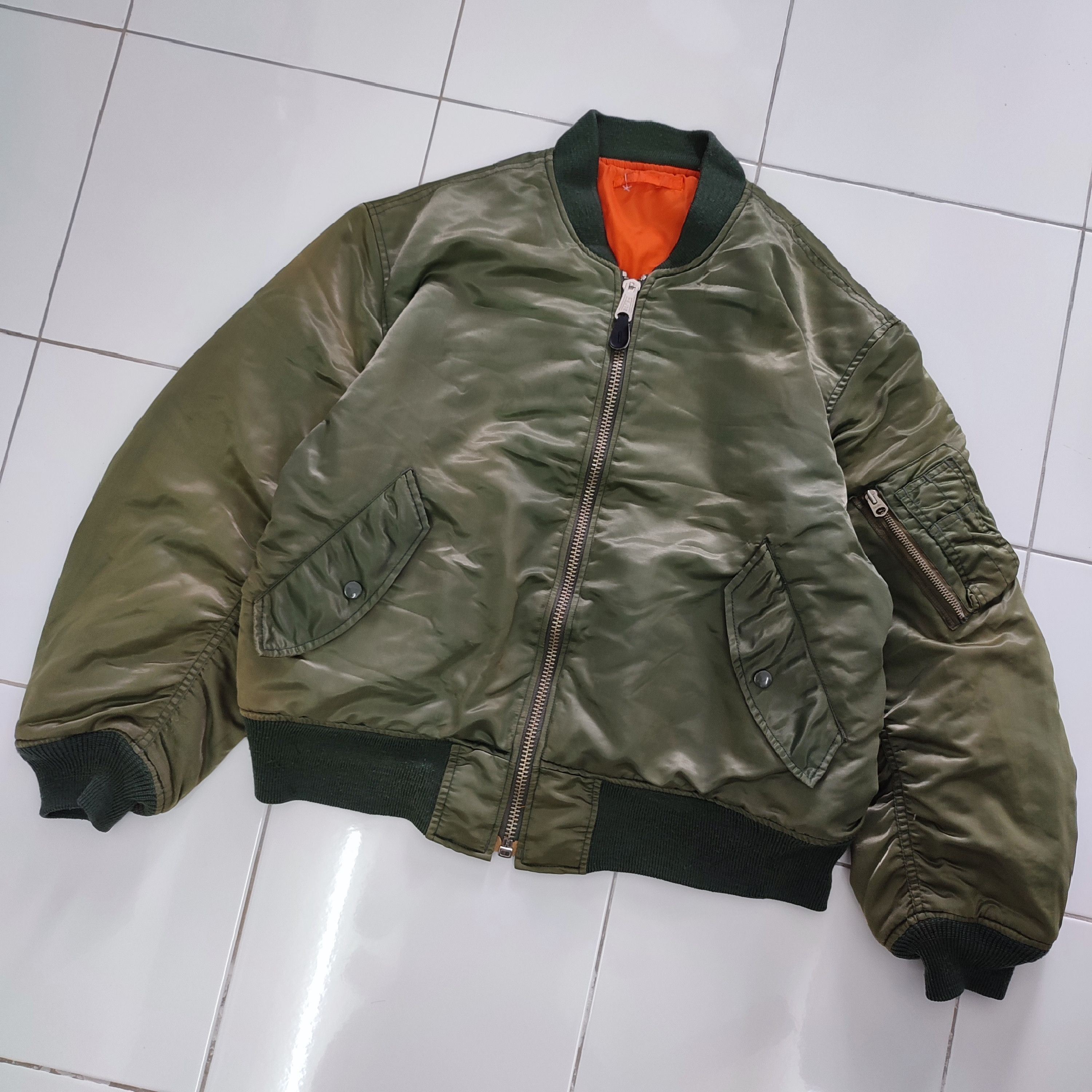 Vintage 🔥Binding Offer Now🔥Vintage 80s MA-1 Bomber Flight Jacket Size US M / EU 48-50 / 2 - 4 Thumbnail