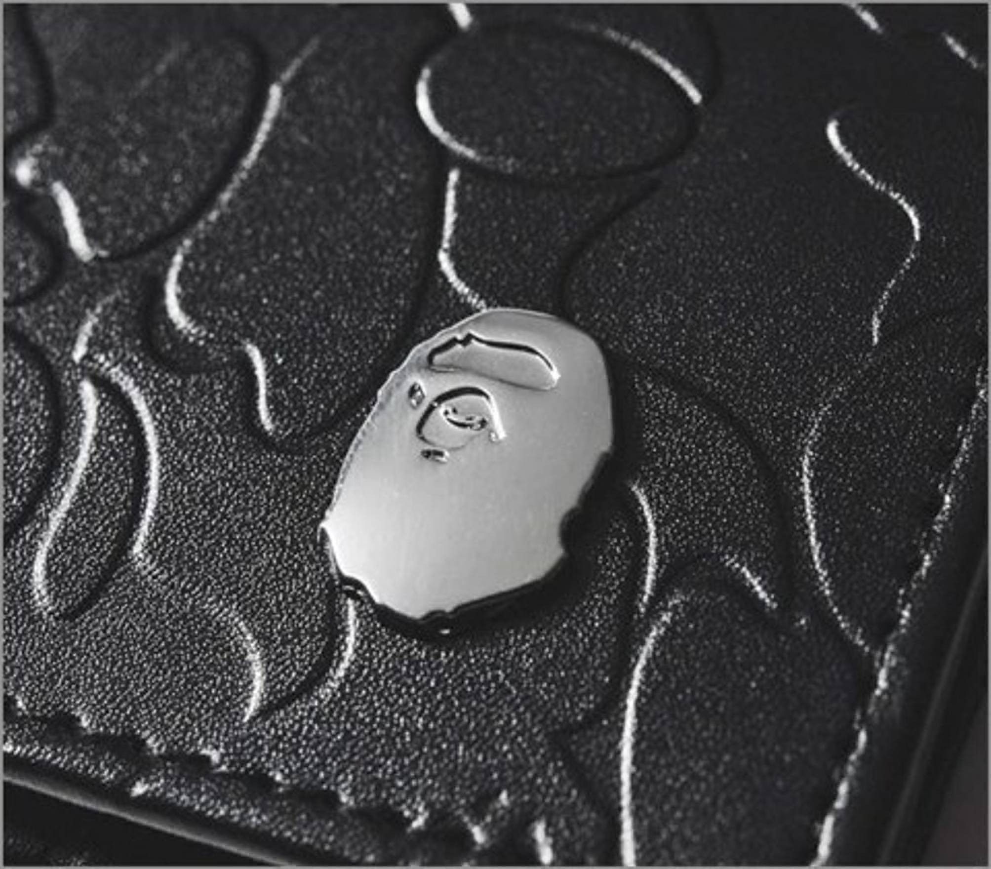Bape New Bape Wallet Embossed Camo Logo Black Vegan Leather Size ONE SIZE - 2 Thumbnail