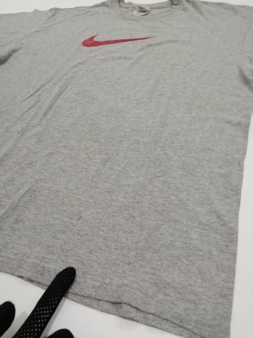 Nike × Vintage Vintage 90s Nike Tees Size US L / EU 52-54 / 3 - 6 Thumbnail