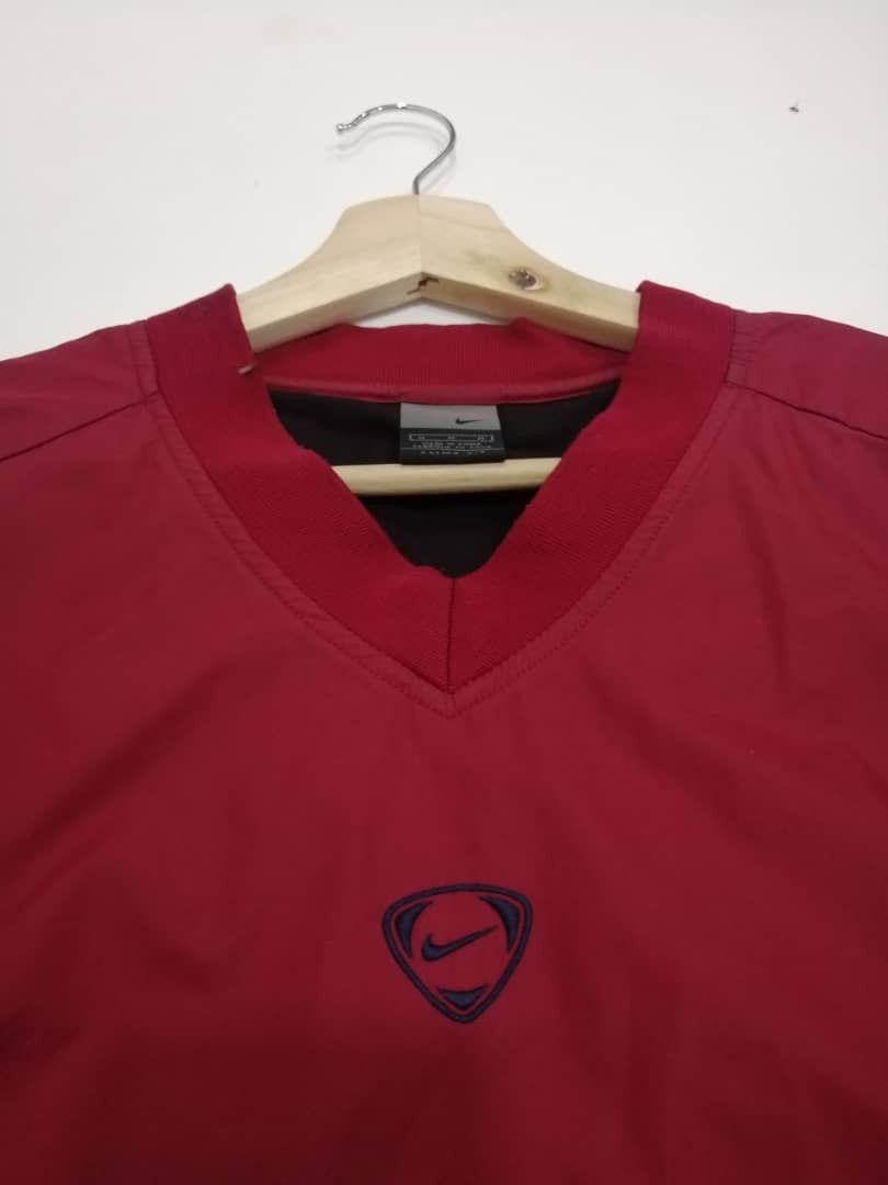 Nike Vintage Nike Center Sweatshirt Light Sweater Size US M / EU 48-50 / 2 - 2 Thumbnail
