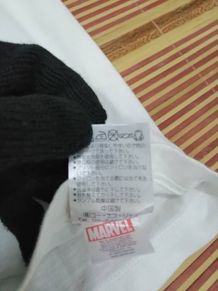 Marvel Comics × Universal Studios Vintage Spiderman T-shirt by Universal Studio Over Print Size US L / EU 52-54 / 3 - 4 Thumbnail