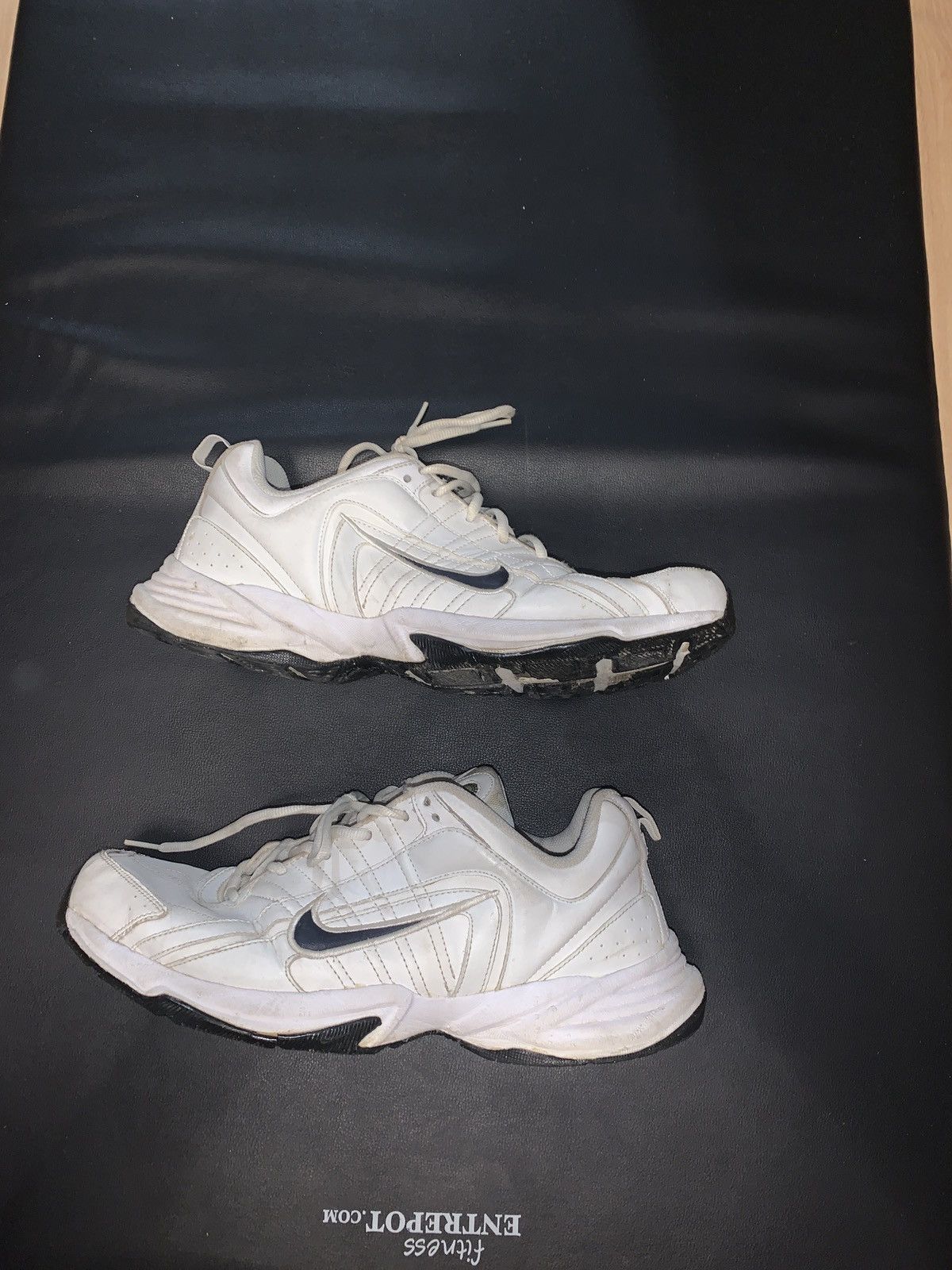 Unknown vintage nike model