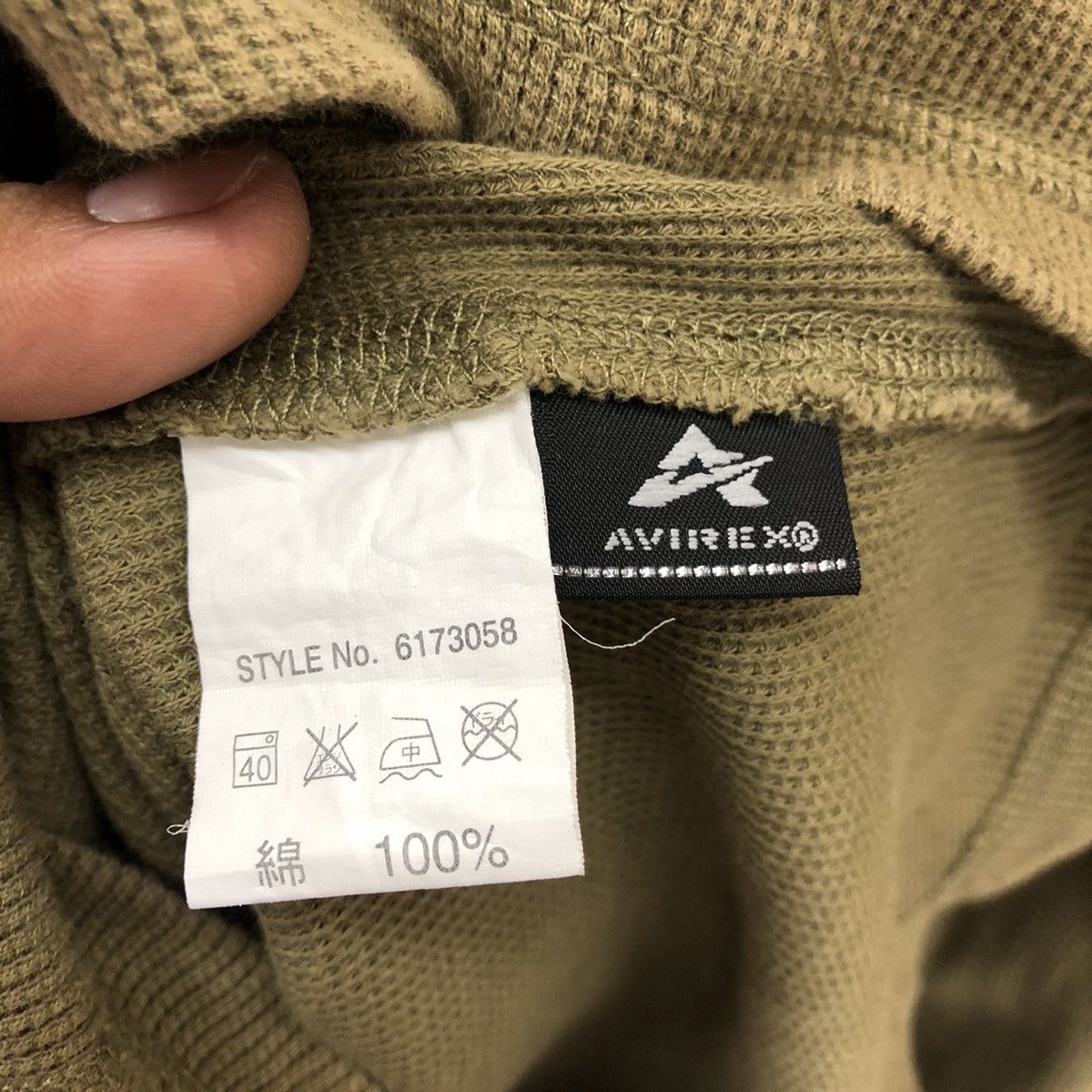 Vintage Avirex USA Small Logo Zipper Hoodie
