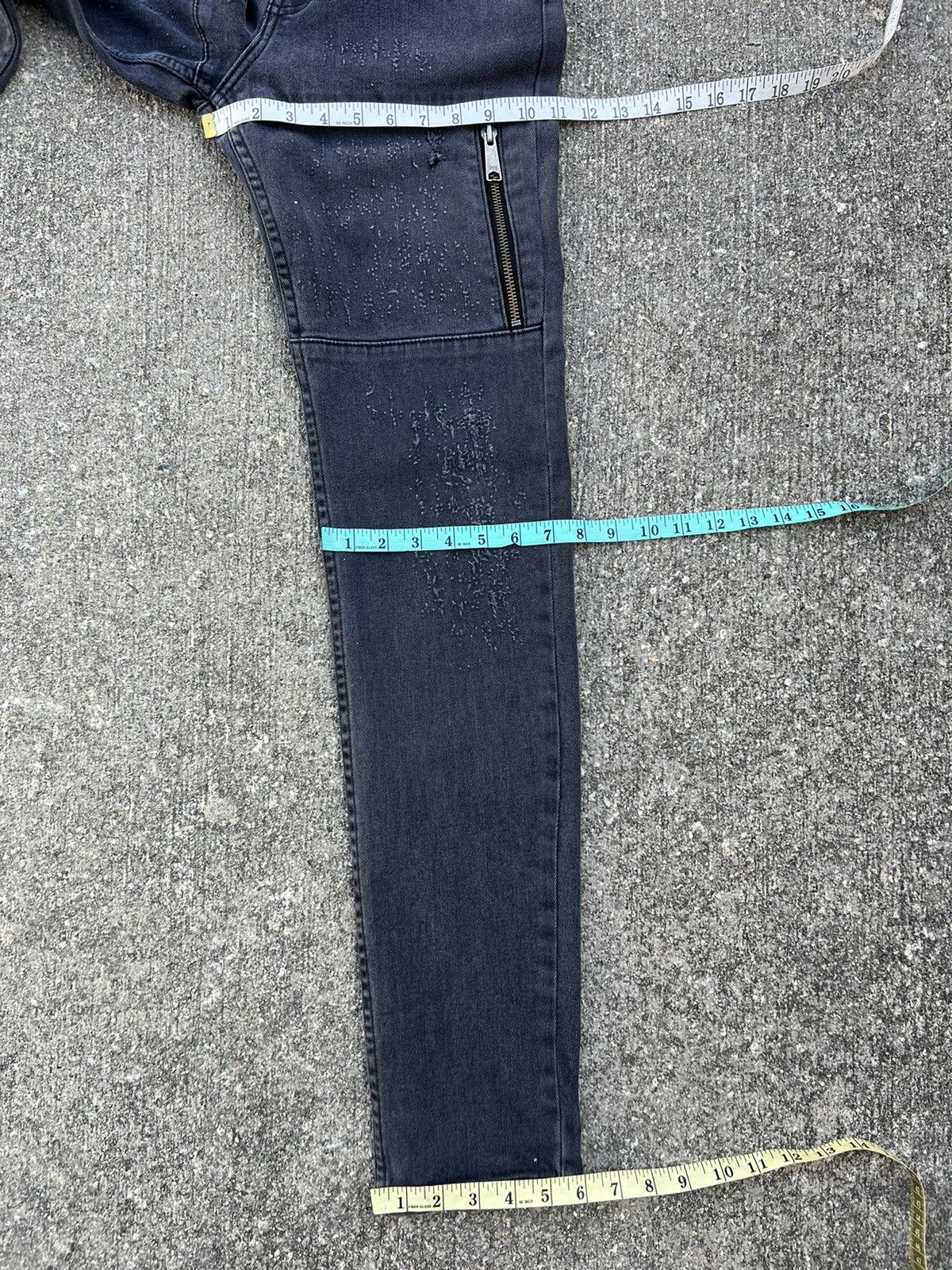 Levi's Vintage 2004 Levi’s 606 Fade Black Scratch Denim Slim Jeans Size US 30 / EU 46 - 3 Thumbnail