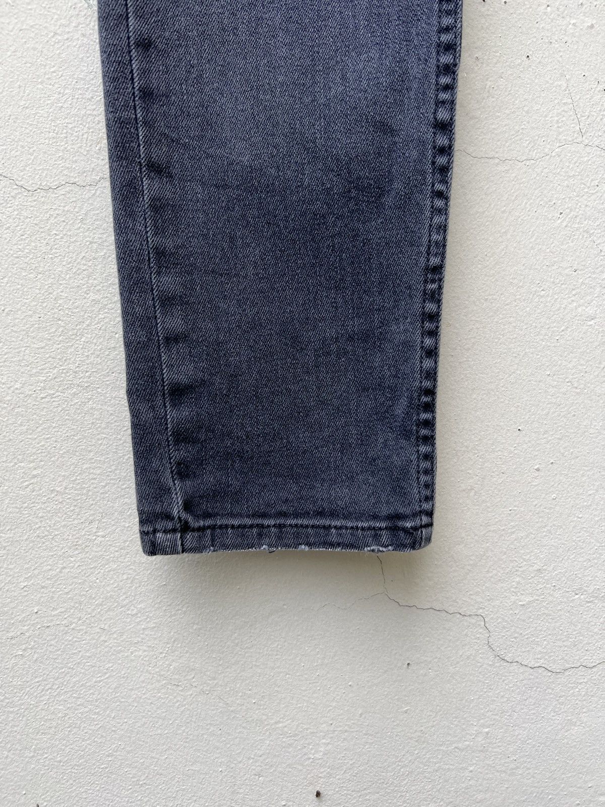 Levi's Vintage 2004 Levi’s 606 Fade Black Scratch Denim Slim Jeans Size US 30 / EU 46 - 11 Thumbnail