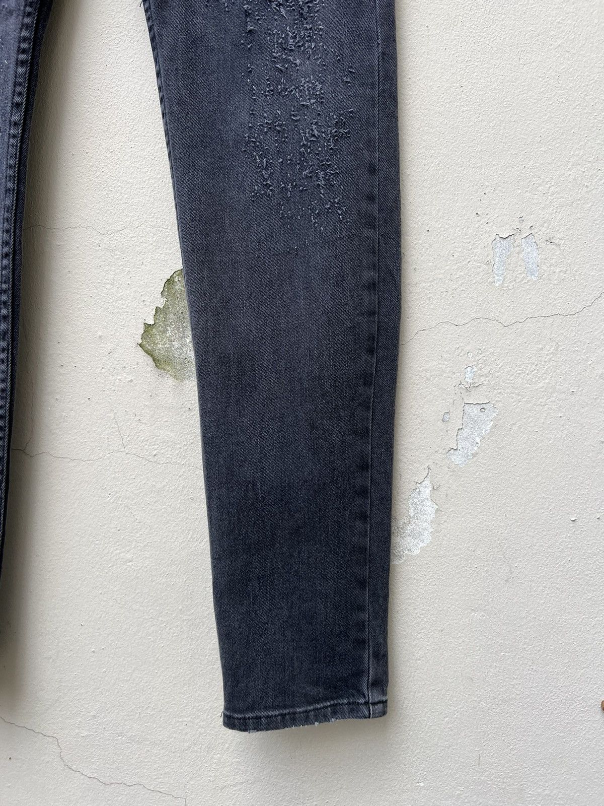 Levi's Vintage 2004 Levi’s 606 Fade Black Scratch Denim Slim Jeans Size US 30 / EU 46 - 13 Thumbnail