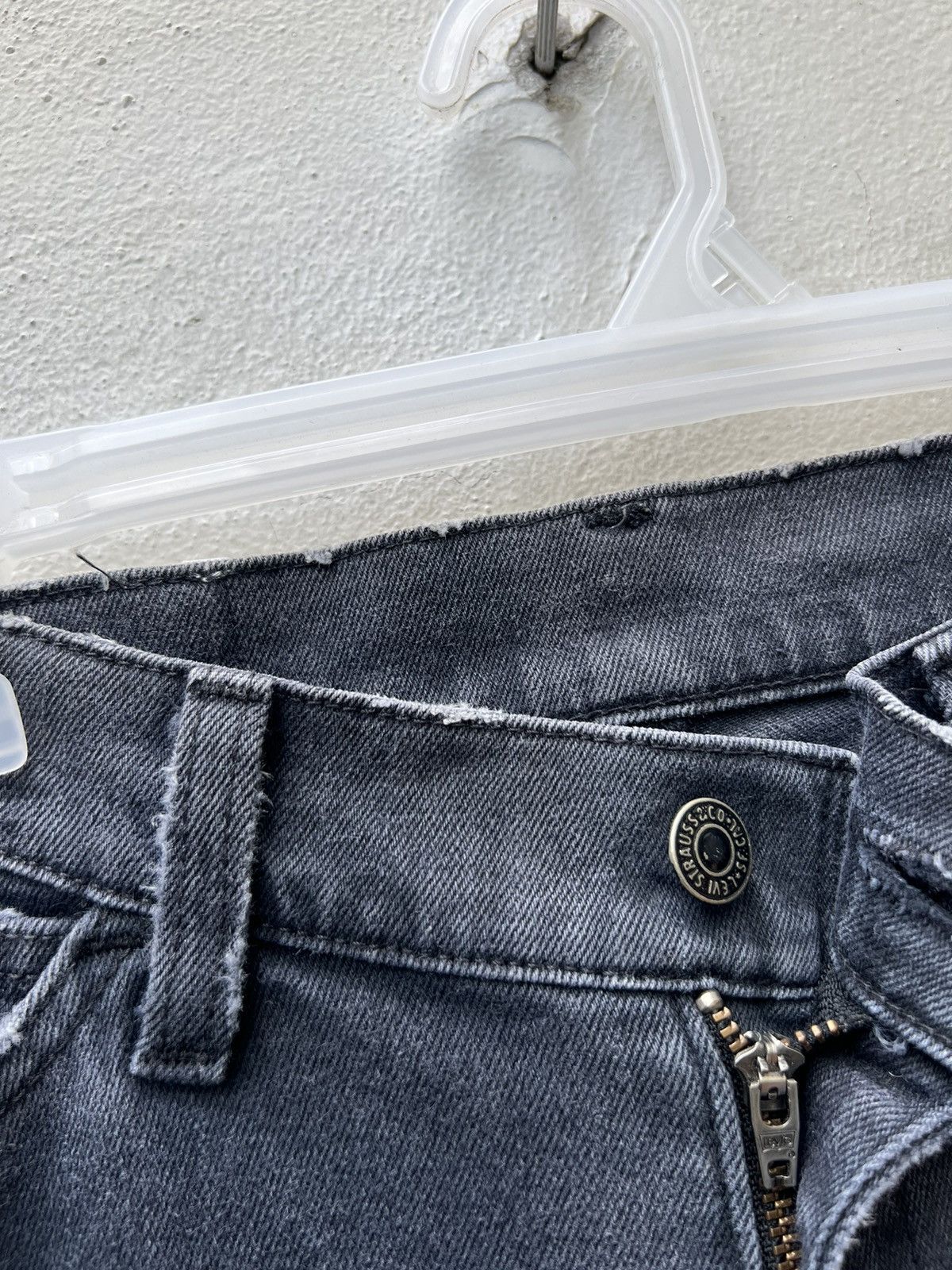 Levi's Vintage 2004 Levi’s 606 Fade Black Scratch Denim Slim Jeans Size US 30 / EU 46 - 8 Thumbnail